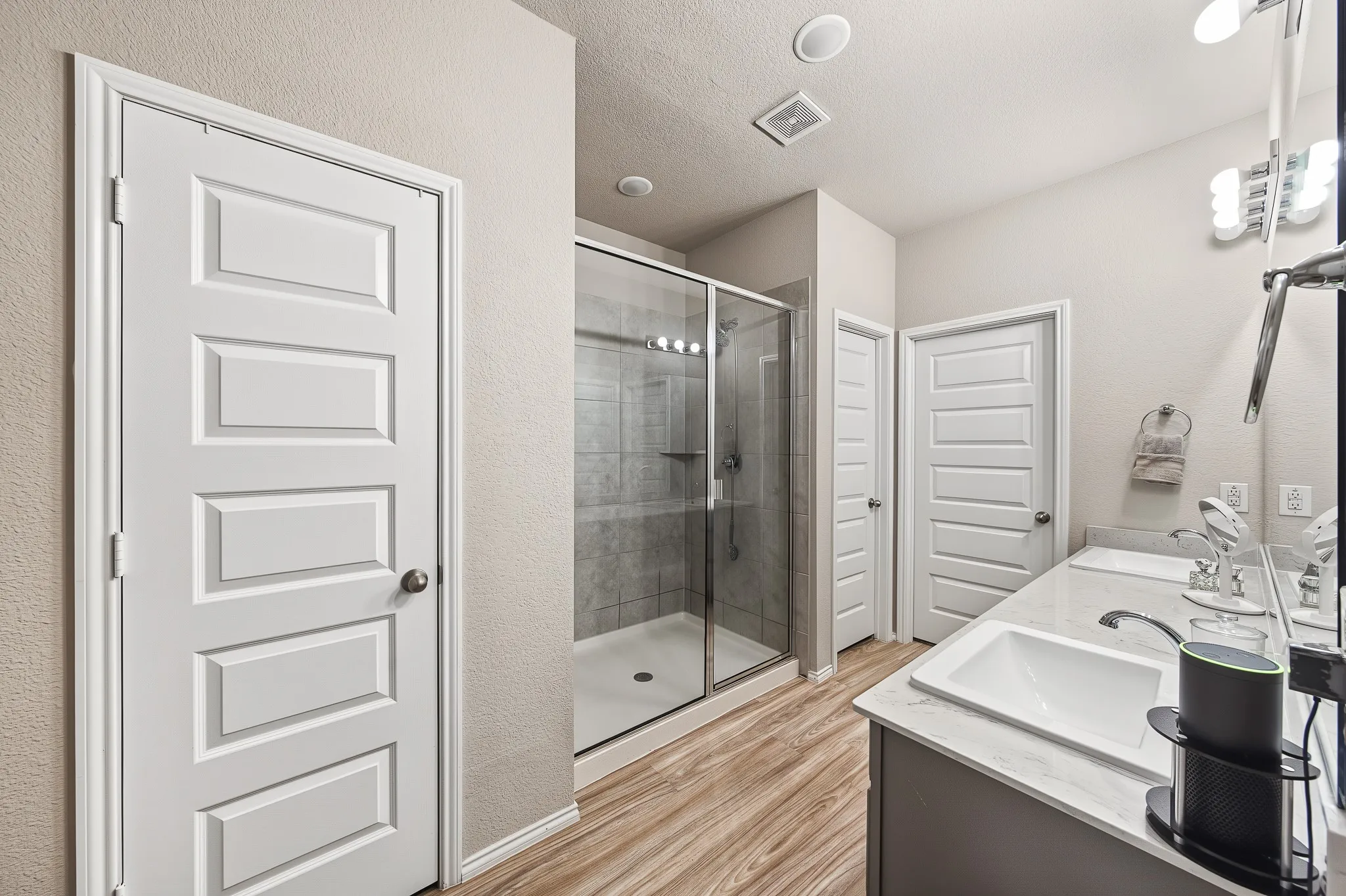 Single Family Residence For Sale in Tarrant County , 7508 Schooner Drive, Fort Worth, Texas 76179, 4 Bedroom, 3 Bathroom, 2 Garage spaces, 2,992 Sqft, built in 2020, mls#21403058, Real Estate Agent in Fort Worth, Homes For Sale in Tarrant county, Homes For Sale in Fort Worth, Realtor in Fort Worth Texas, Real Estate Brokerage Independent Realty Texas, Luminita Cordes Realtor