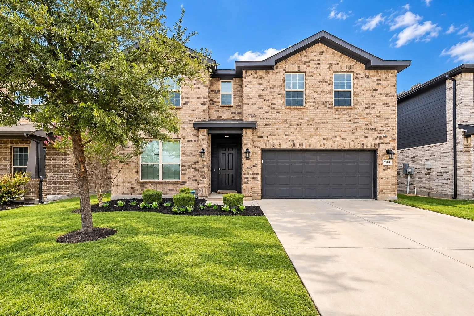 Single Family Residence For Sale in Tarrant County , 7508 Schooner Drive, Fort Worth, Texas 76179, 4 Bedroom, 3 Bathroom, 2 Garage spaces, 2,992 Sqft, built in 2020, mls#21403058, Real Estate Agent in Fort Worth, Homes For Sale in Tarrant county, Homes For Sale in Fort Worth, Realtor in Fort Worth Texas, Real Estate Brokerage Independent Realty Texas, Luminita Cordes Realtor