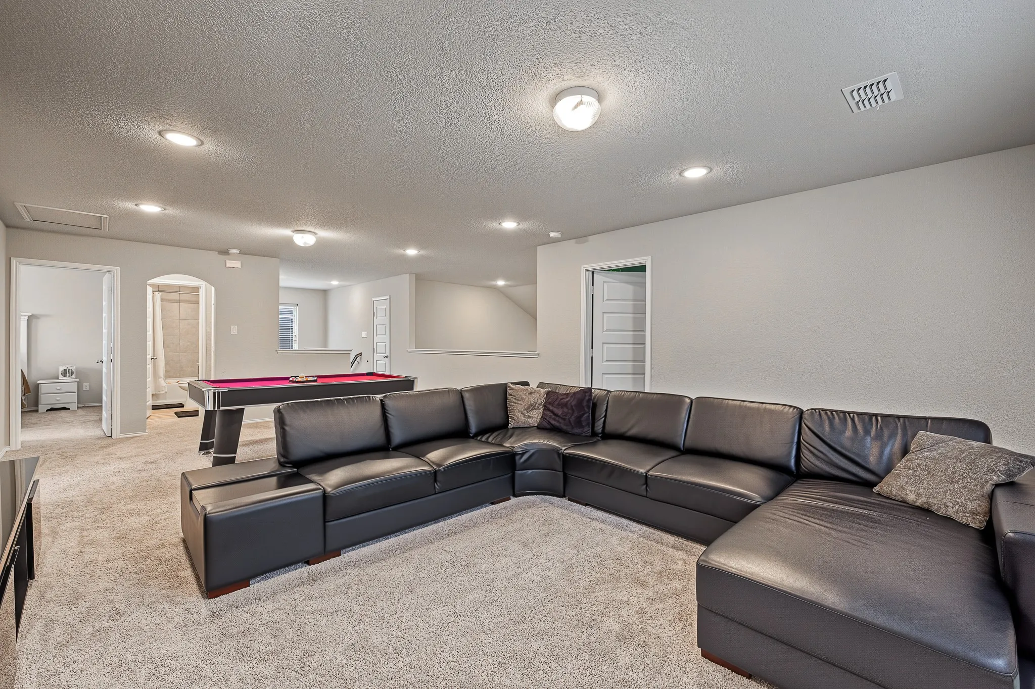 Single Family Residence For Sale in Tarrant County , 7508 Schooner Drive, Fort Worth, Texas 76179, 4 Bedroom, 3 Bathroom, 2 Garage spaces, 2,992 Sqft, built in 2020, mls#21403058, Real Estate Agent in Fort Worth, Homes For Sale in Tarrant county, Homes For Sale in Fort Worth, Realtor in Fort Worth Texas, Real Estate Brokerage Independent Realty Texas, Luminita Cordes Realtor