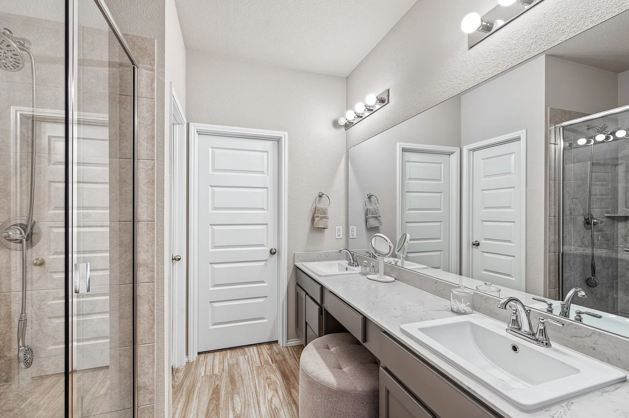 Single Family Residence For Sale in Tarrant County , 7508 Schooner Drive, Fort Worth, Texas 76179, 4 Bedroom, 3 Bathroom, 2 Garage spaces, 2,992 Sqft, built in 2020, mls#21403058, Real Estate Agent in Fort Worth, Homes For Sale in Tarrant county, Homes For Sale in Fort Worth, Realtor in Fort Worth Texas, Real Estate Brokerage Independent Realty Texas, Luminita Cordes Realtor