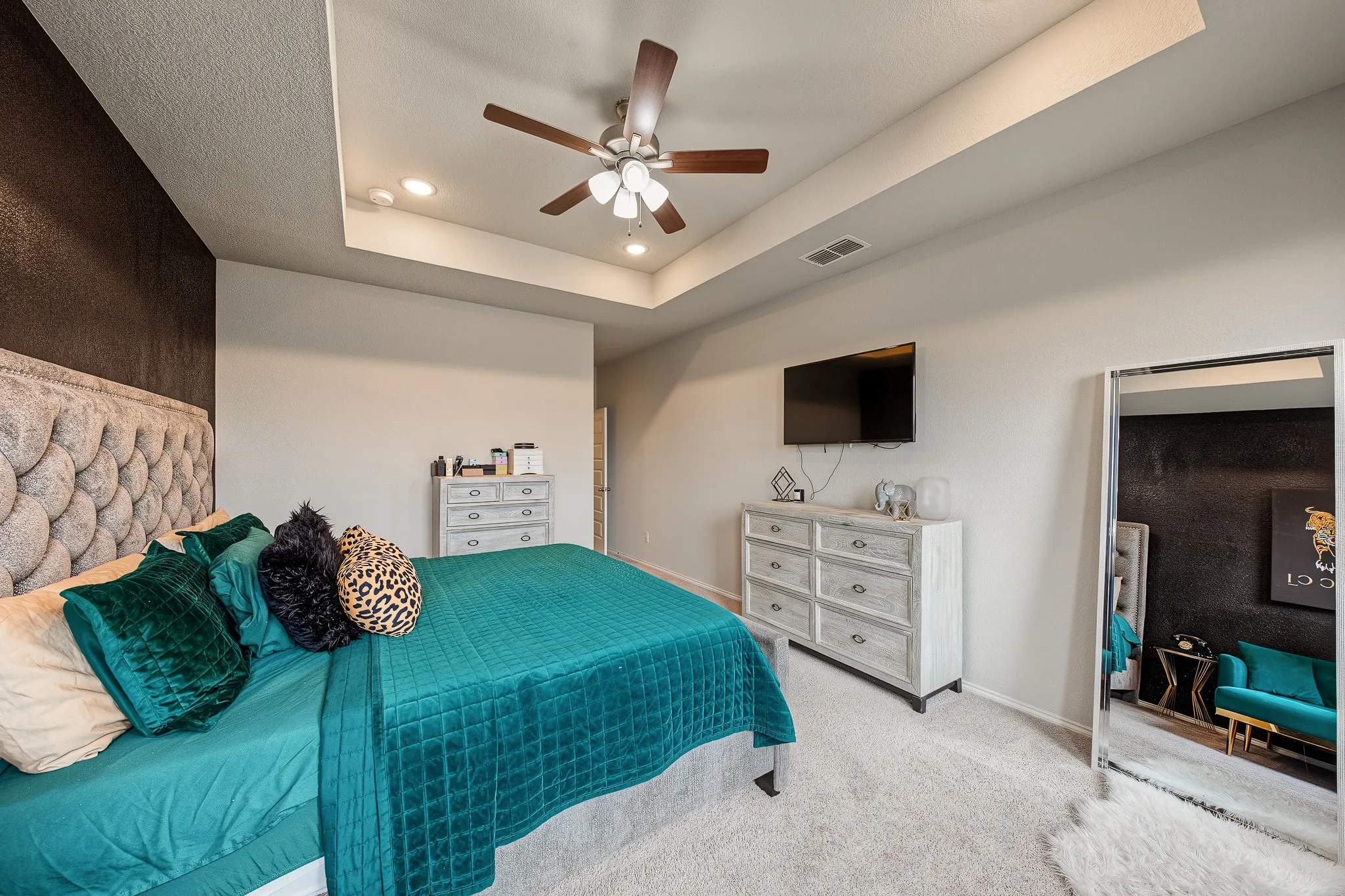 Single Family Residence For Sale in Tarrant County , 7508 Schooner Drive, Fort Worth, Texas 76179, 4 Bedroom, 3 Bathroom, 2 Garage spaces, 2,992 Sqft, built in 2020, mls#21403058, Real Estate Agent in Fort Worth, Homes For Sale in Tarrant county, Homes For Sale in Fort Worth, Realtor in Fort Worth Texas, Real Estate Brokerage Independent Realty Texas, Luminita Cordes Realtor