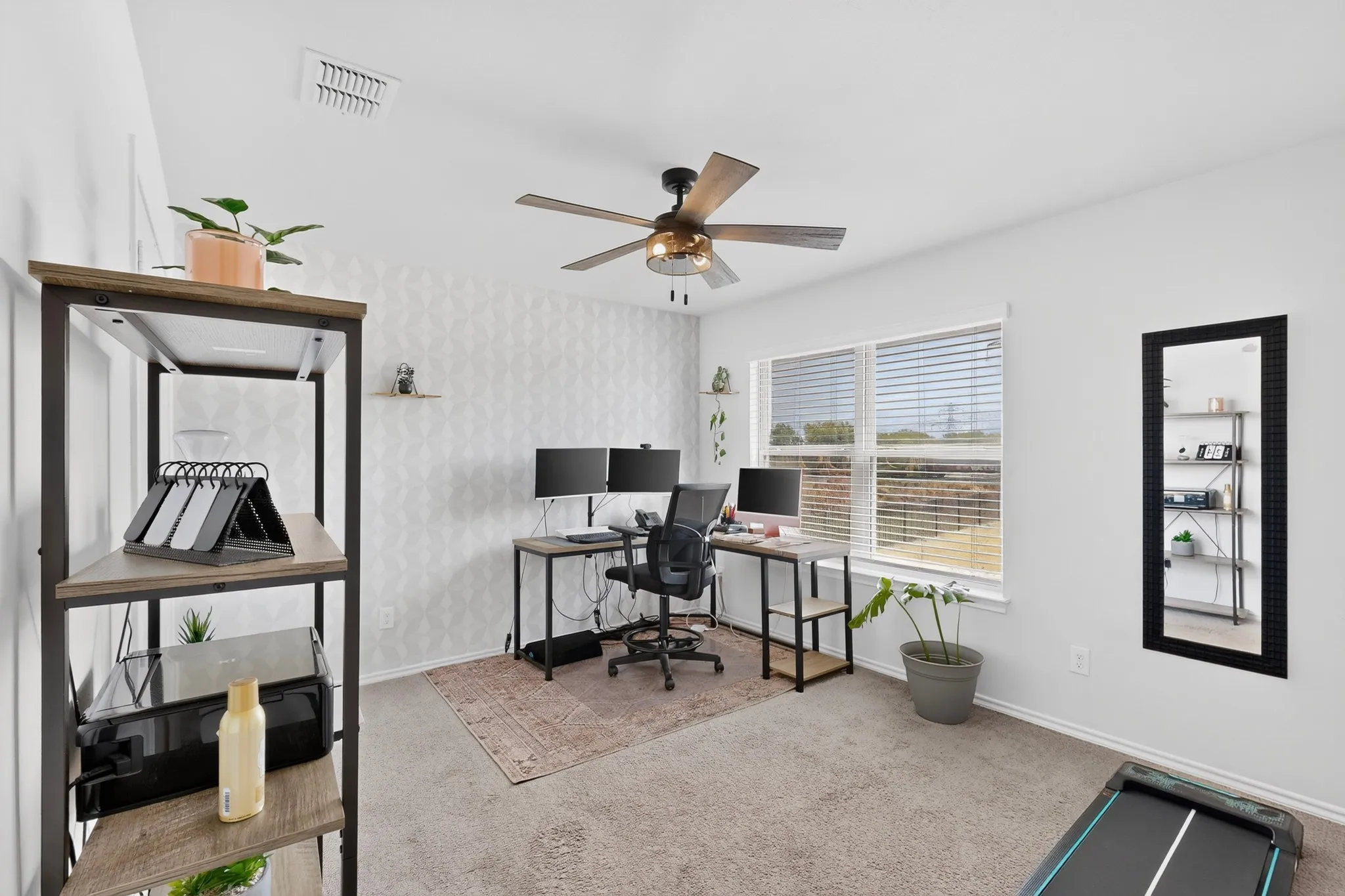 Currently used as an office. This is a bedroom