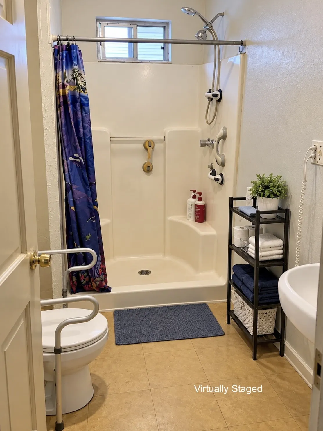 Single Family Residence For Sale in Harris County , 7217 Cowart Street, Houston, Texas 77020, 2 Bedroom, 1 Bathroom, 1 Garage spaces, 800 Sqft, built in 1940, mls#21403019, Real Estate Agent in Houston, Homes For Sale in Harris county, Homes For Sale in Houston, Realtor in Houston Texas, Real Estate Brokerage Independent Realty Texas, Luminita Cordes Realtor