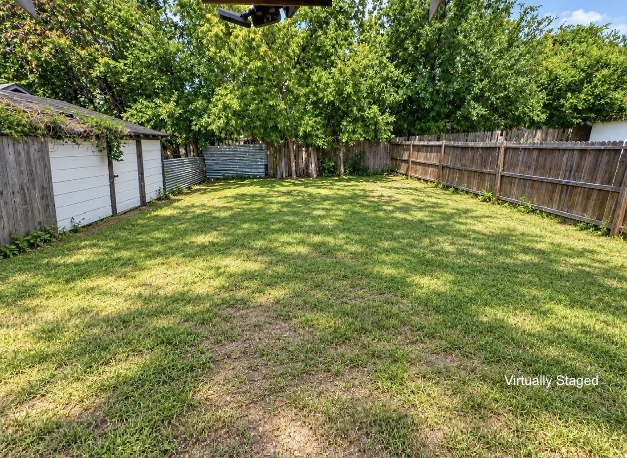 Single Family Residence For Sale in Harris County , 7217 Cowart Street, Houston, Texas 77020, 2 Bedroom, 1 Bathroom, 1 Garage spaces, 800 Sqft, built in 1940, mls#21403019, Real Estate Agent in Houston, Homes For Sale in Harris county, Homes For Sale in Houston, Realtor in Houston Texas, Real Estate Brokerage Independent Realty Texas, Luminita Cordes Realtor