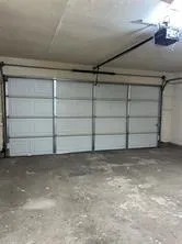 2 Cars Garage