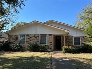 Single Family Residence For Sale in Collin County , 908 Cross Bend Road, Plano, Texas 75023, 3 Bedroom, 2 Bathroom, 2 Garage spaces, 1,774 Sqft, built in 1975, mls#21402849, Real Estate Agent in Plano, Homes For Sale in Collin county, Homes For Sale in Plano, Realtor in Plano Texas, Real Estate Brokerage Independent Realty Texas, Luminita Cordes Realtor