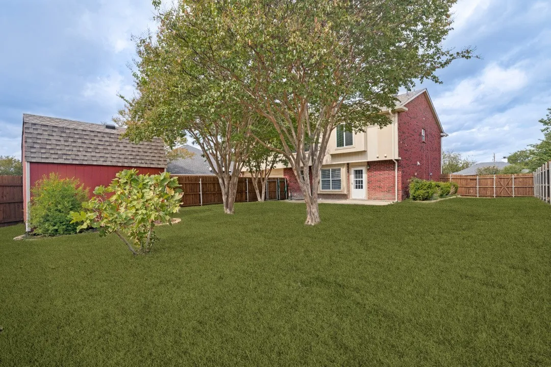 Single Family Residence For Sale in Collin County , 814 Foxwood Lane, Wylie, Texas 75098, 4 Bedroom, 3 Bathroom, 2 Garage spaces, 3,039 Sqft, built in 1995, mls#21401223, Real Estate Agent in Wylie, Homes For Sale in Collin county, Homes For Sale in Wylie, Realtor in Wylie Texas, Real Estate Brokerage Independent Realty Texas, Luminita Cordes Realtor