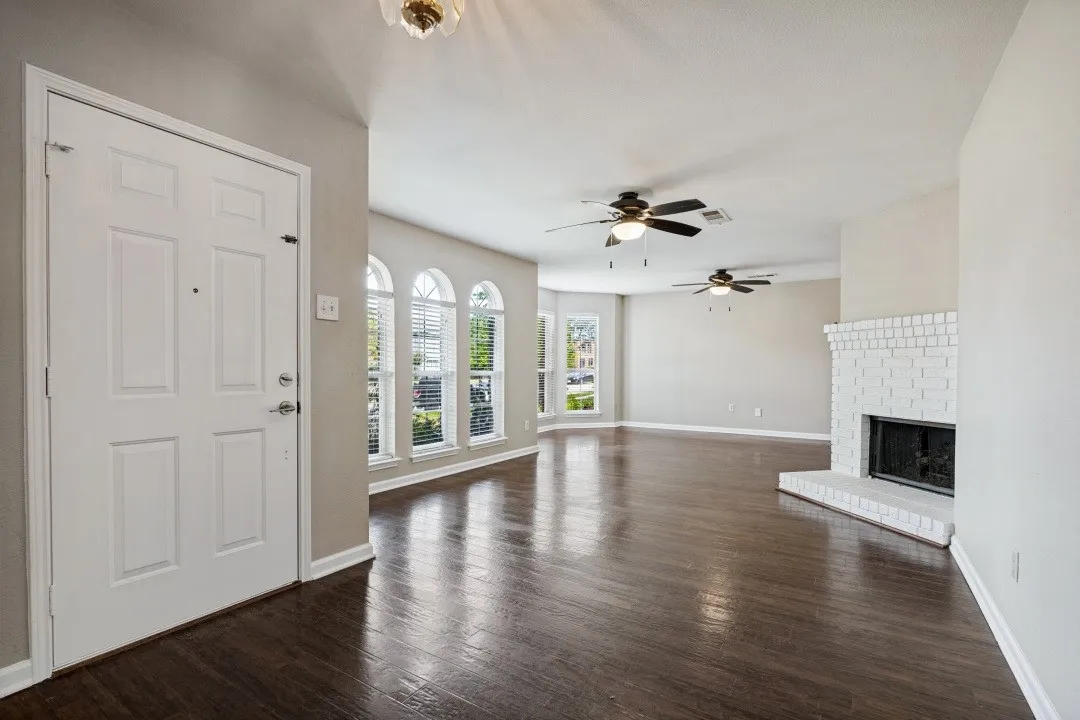 Single Family Residence For Sale in Collin County , 814 Foxwood Lane, Wylie, Texas 75098, 4 Bedroom, 3 Bathroom, 2 Garage spaces, 3,039 Sqft, built in 1995, mls#21401223, Real Estate Agent in Wylie, Homes For Sale in Collin county, Homes For Sale in Wylie, Realtor in Wylie Texas, Real Estate Brokerage Independent Realty Texas, Luminita Cordes Realtor