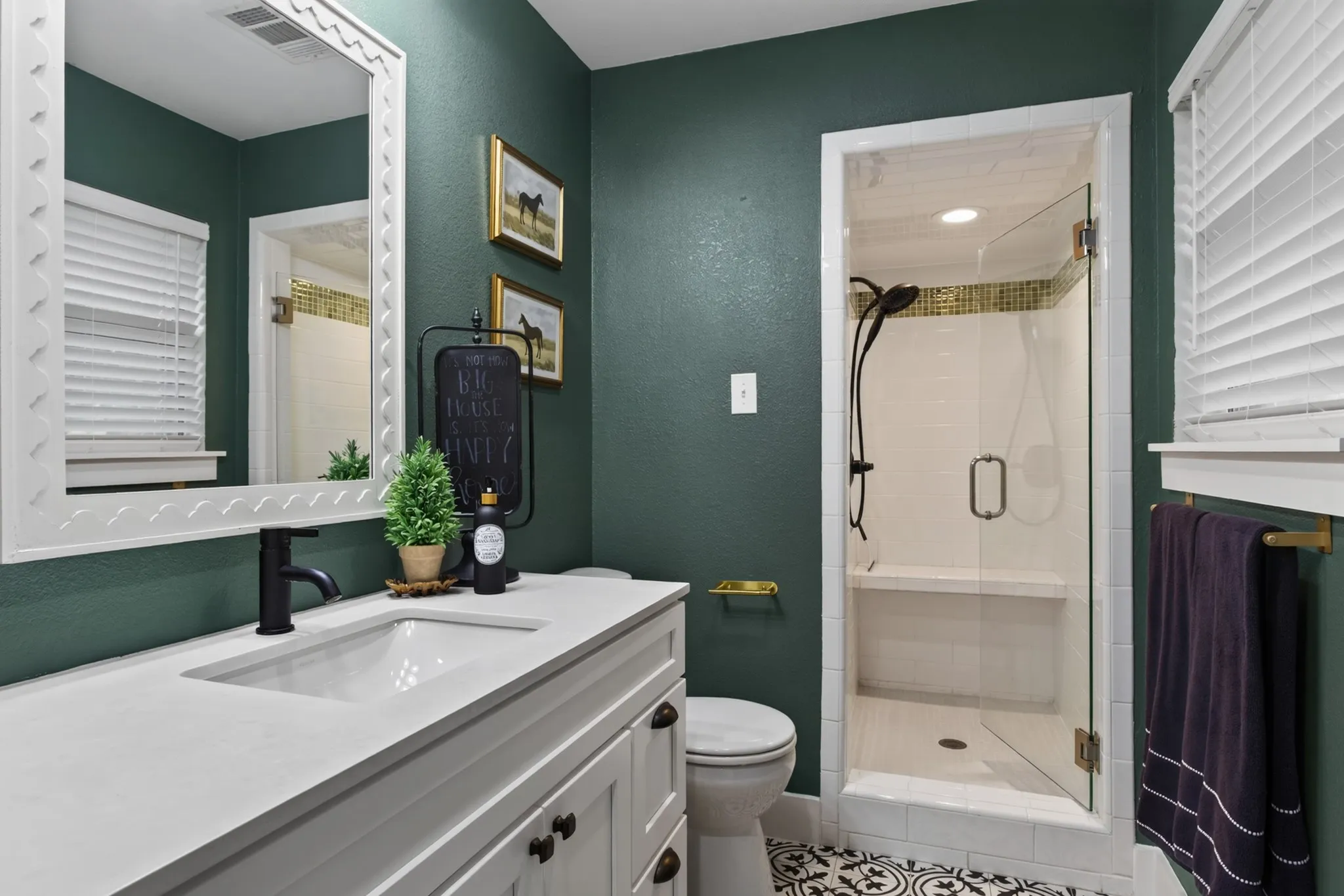 Single Family Residence For Sale in Denton County , 113 Red Oak Lane, Flower Mound, Texas 75028, 5 Bedroom, 4 Bathroom, 2 Garage spaces, 4,517 Sqft, built in 1992, mls#21394088, Real Estate Agent in Flower Mound, Homes For Sale in Denton county, Homes For Sale in Flower Mound, Realtor in Flower Mound Texas, Real Estate Brokerage Independent Realty Texas, Luminita Cordes Realtor