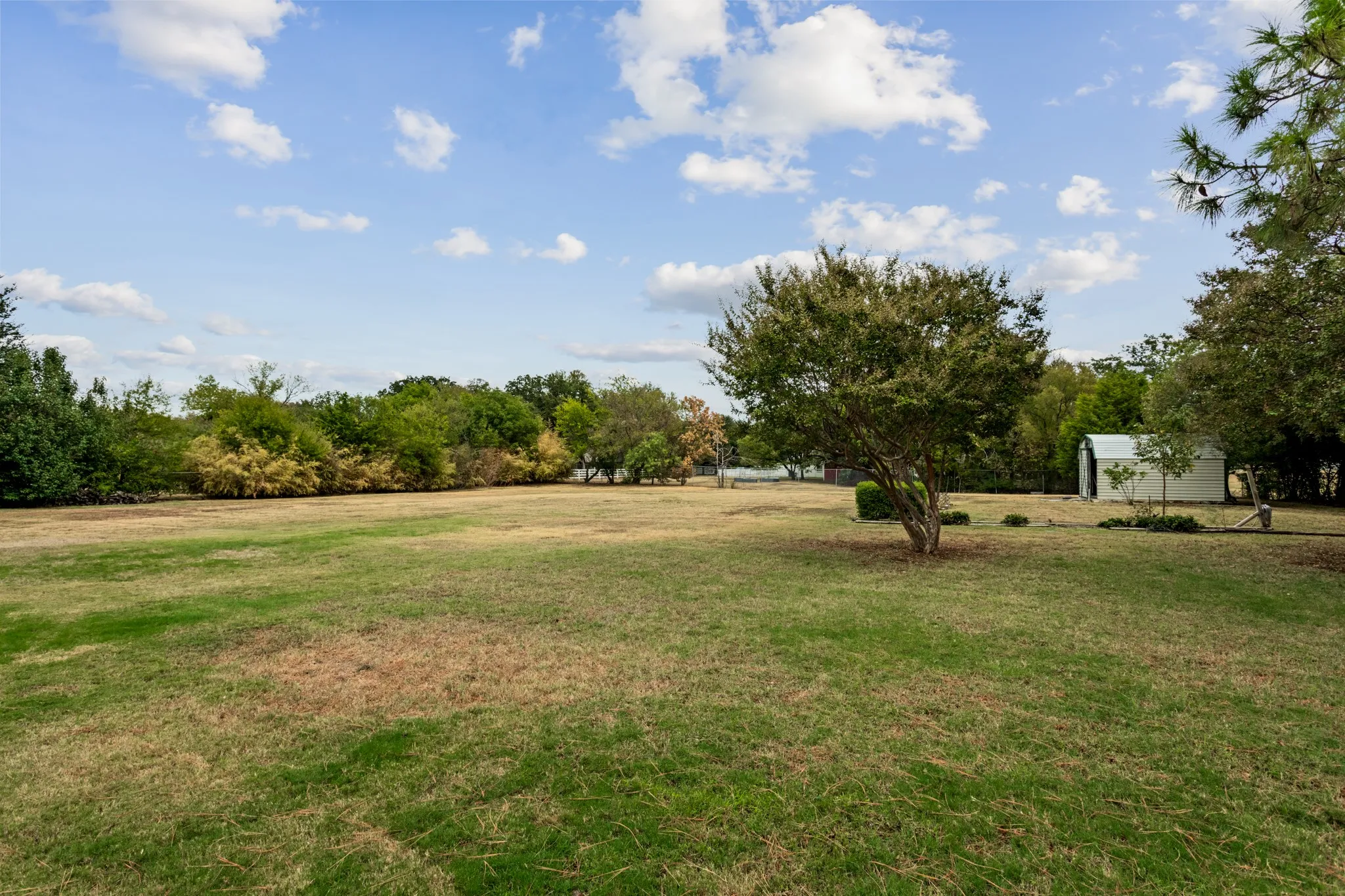 Single Family Residence For Sale in Denton County , 113 Red Oak Lane, Flower Mound, Texas 75028, 5 Bedroom, 4 Bathroom, 2 Garage spaces, 4,517 Sqft, built in 1992, mls#21394088, Real Estate Agent in Flower Mound, Homes For Sale in Denton county, Homes For Sale in Flower Mound, Realtor in Flower Mound Texas, Real Estate Brokerage Independent Realty Texas, Luminita Cordes Realtor