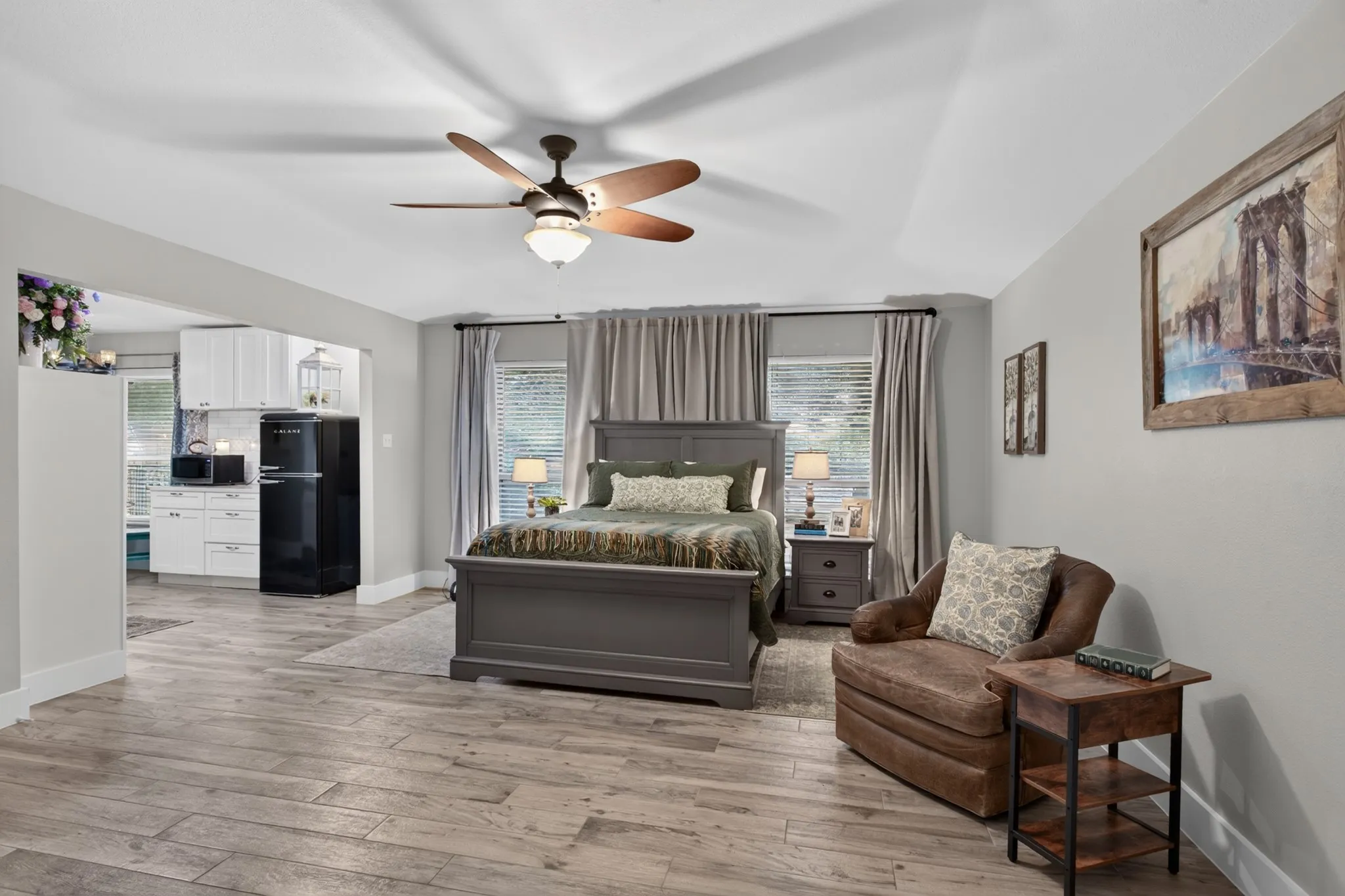 Single Family Residence For Sale in Denton County , 113 Red Oak Lane, Flower Mound, Texas 75028, 5 Bedroom, 4 Bathroom, 2 Garage spaces, 4,517 Sqft, built in 1992, mls#21394088, Real Estate Agent in Flower Mound, Homes For Sale in Denton county, Homes For Sale in Flower Mound, Realtor in Flower Mound Texas, Real Estate Brokerage Independent Realty Texas, Luminita Cordes Realtor