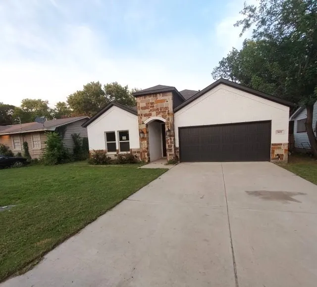 Single Family Residence For Sale in Hunt County , 905 Edgar Street, Greenville, Texas 75401, 4 Bedroom, 2 Bathroom, 2 Garage spaces, 1,828 Sqft, built in 2023, mls#21398467, Real Estate Agent in Greenville, Homes For Sale in Hunt county, Homes For Sale in Greenville, Realtor in Greenville Texas, Real Estate Brokerage Independent Realty Texas, Luminita Cordes Realtor