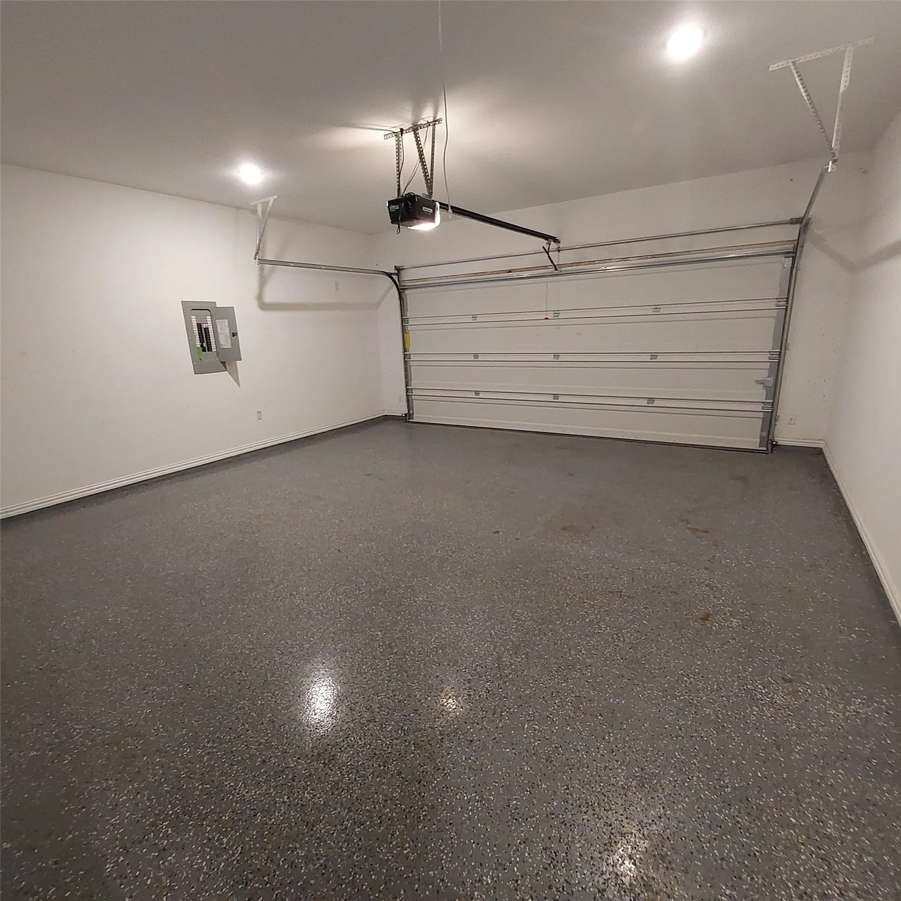 Single Family Residence For Sale in Hunt County , 905 Edgar Street, Greenville, Texas 75401, 4 Bedroom, 2 Bathroom, 2 Garage spaces, 1,828 Sqft, built in 2023, mls#21398467, Real Estate Agent in Greenville, Homes For Sale in Hunt county, Homes For Sale in Greenville, Realtor in Greenville Texas, Real Estate Brokerage Independent Realty Texas, Luminita Cordes Realtor