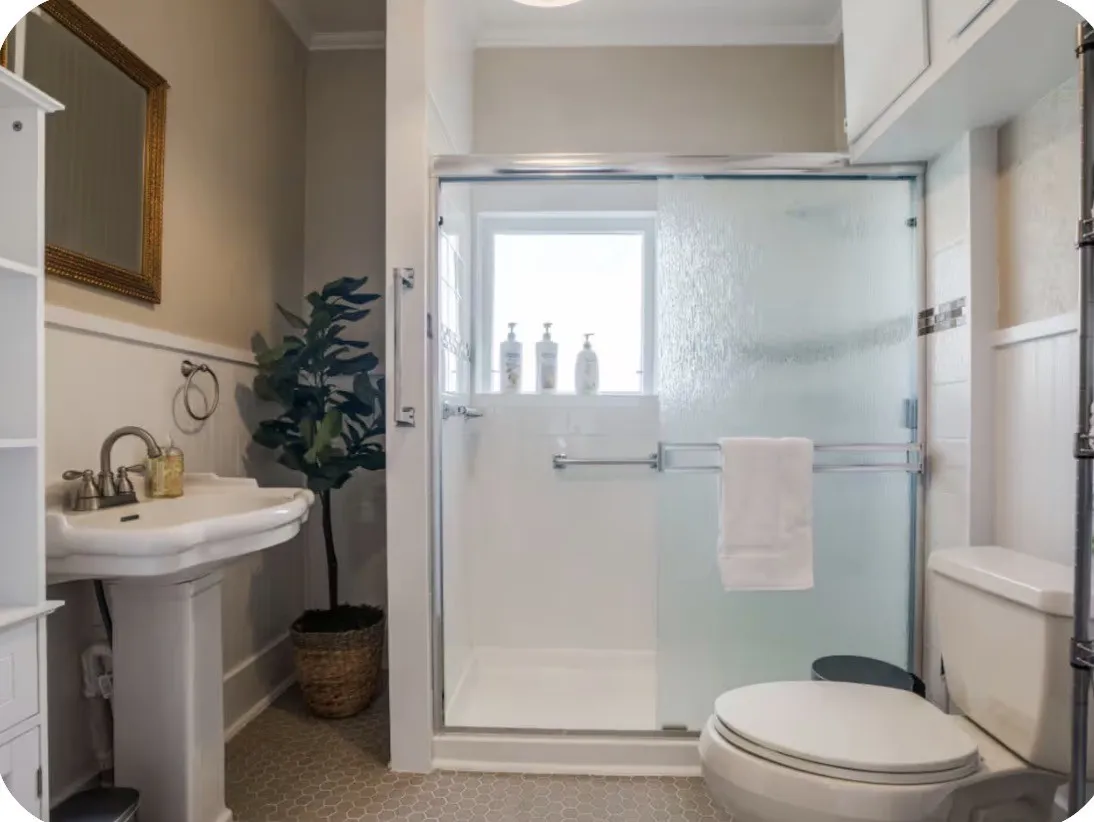 Single Family Residence For Sale in Collin County , 7175 Oak Street, Frisco, Texas 75033, 2 Bedroom, 2 Bathroom, 1 Garage spaces, 1,212 Sqft, built in 1955, mls#21403070, Real Estate Agent in Frisco, Homes For Sale in Collin county, Homes For Sale in Frisco, Realtor in Frisco Texas, Real Estate Brokerage Independent Realty Texas, Luminita Cordes Realtor