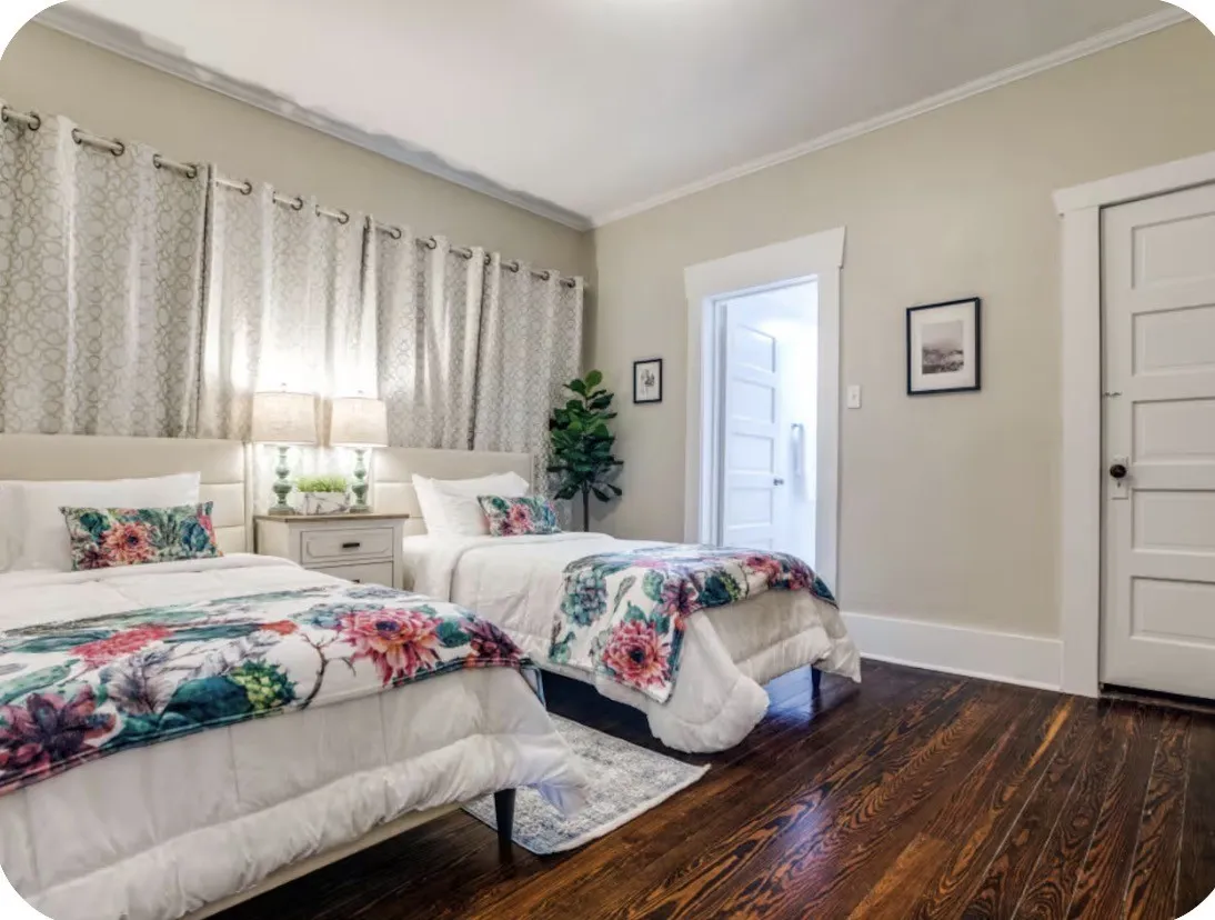 Single Family Residence For Sale in Collin County , 7175 Oak Street, Frisco, Texas 75033, 2 Bedroom, 2 Bathroom, 1 Garage spaces, 1,212 Sqft, built in 1955, mls#21403070, Real Estate Agent in Frisco, Homes For Sale in Collin county, Homes For Sale in Frisco, Realtor in Frisco Texas, Real Estate Brokerage Independent Realty Texas, Luminita Cordes Realtor