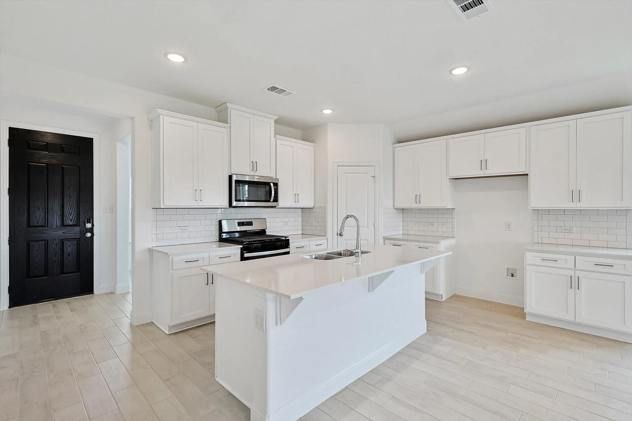 Single Family Residence For Rent in Collin County , 1308 Lavinola Lane, Anna, Texas 75409, 3 Bedroom, 2 Bathroom, 2 Garage spaces, 1,799 Sqft, built in 2024, mls#21403074, Real Estate Agent in Anna, Homes For Rent in Collin county, Homes For Rent in Anna, Realtor in Anna Texas, Real Estate Brokerage Independent Realty Texas, Luminita Cordes Realtor