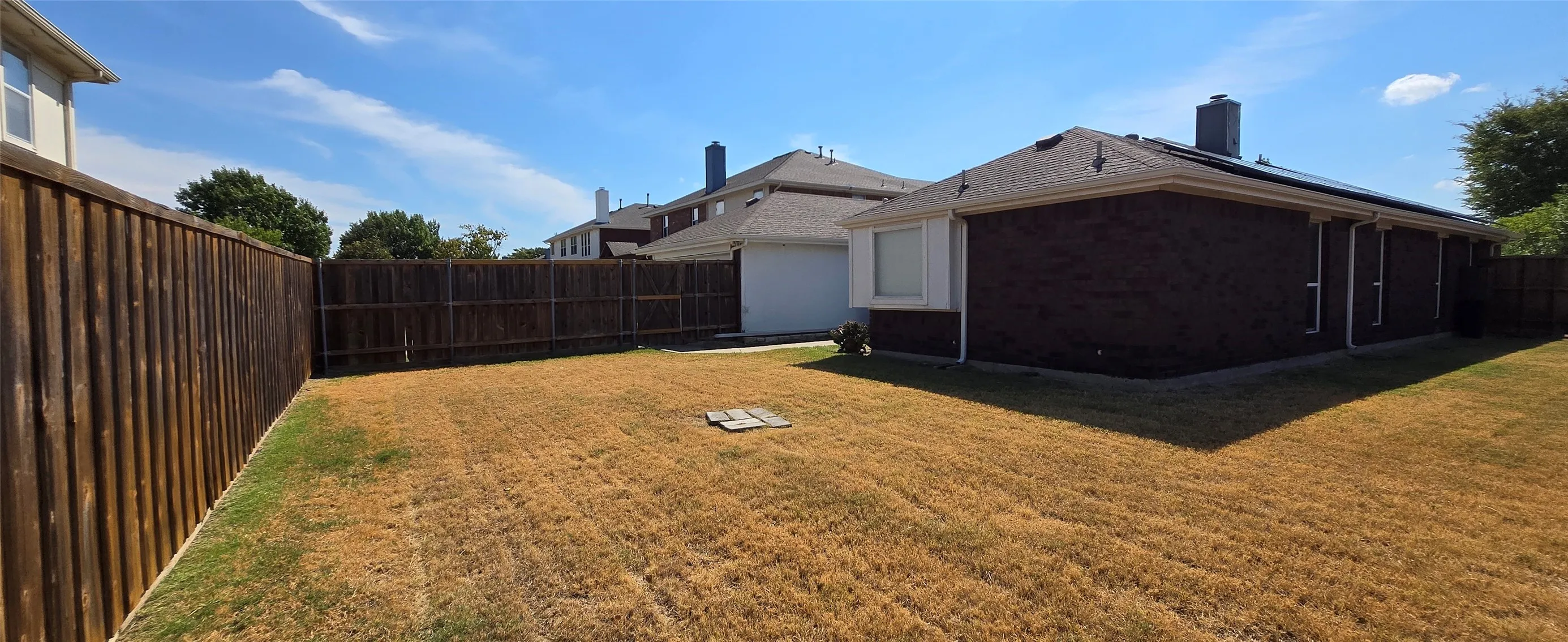 Single Family Residence For Rent in Collin County , 1511 Pine Bluff Drive, Allen, Texas 75002, 4 Bedroom, 2 Bathroom, 2 Garage spaces, 2,242 Sqft, built in 2002, mls#21403076, Real Estate Agent in Allen, Homes For Rent in Collin county, Homes For Rent in Allen, Realtor in Allen Texas, Real Estate Brokerage Independent Realty Texas, Luminita Cordes Realtor