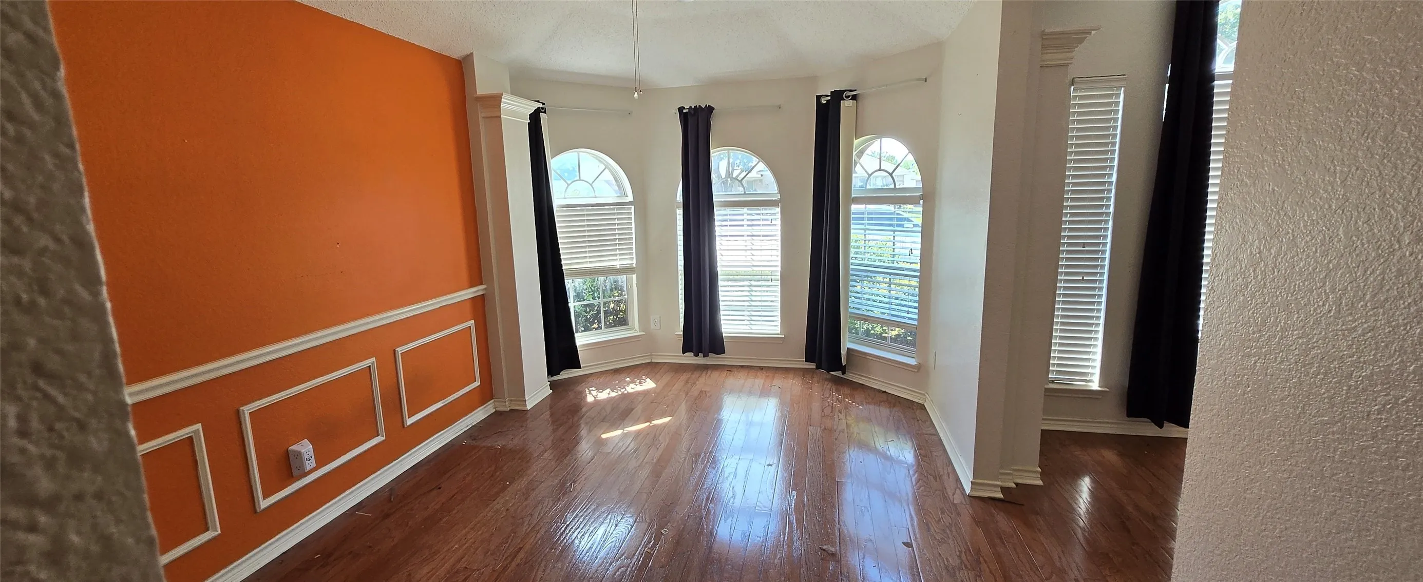 Single Family Residence For Rent in Collin County , 1511 Pine Bluff Drive, Allen, Texas 75002, 4 Bedroom, 2 Bathroom, 2 Garage spaces, 2,242 Sqft, built in 2002, mls#21403076, Real Estate Agent in Allen, Homes For Rent in Collin county, Homes For Rent in Allen, Realtor in Allen Texas, Real Estate Brokerage Independent Realty Texas, Luminita Cordes Realtor