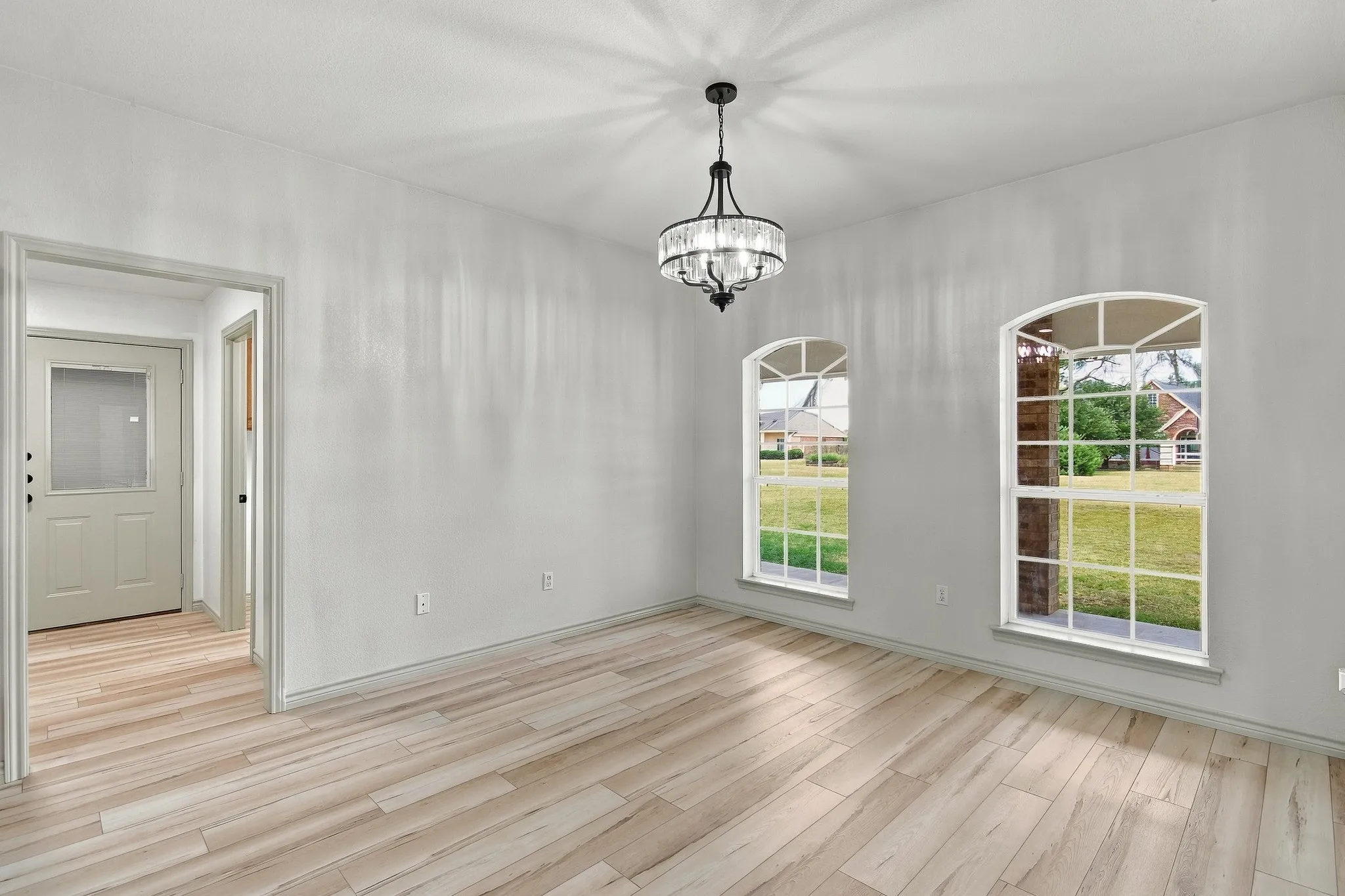 Single Family Residence For Sale in Taylor County , 158 Quaker Road, Abilene, Texas 79602, 3 Bedroom, 2 Bathroom, 2 Garage spaces, 1,863 Sqft, built in 2002, mls#21403072, Real Estate Agent in Abilene, Homes For Sale in Taylor county, Homes For Sale in Abilene, Realtor in Abilene Texas, Real Estate Brokerage Independent Realty Texas, Luminita Cordes Realtor