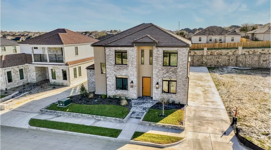 Single Family Residence For Sale in Parker County , 934 El Dorado Street, Weatherford, Texas 76086, 3 Bedroom, 4 Bathroom, 2 Garage spaces, 3,589 Sqft, built in 2022, mls#21403060, Real Estate Agent in Weatherford, Homes For Sale in Parker county, Homes For Sale in Weatherford, Realtor in Weatherford Texas, Real Estate Brokerage Independent Realty Texas, Luminita Cordes Realtor