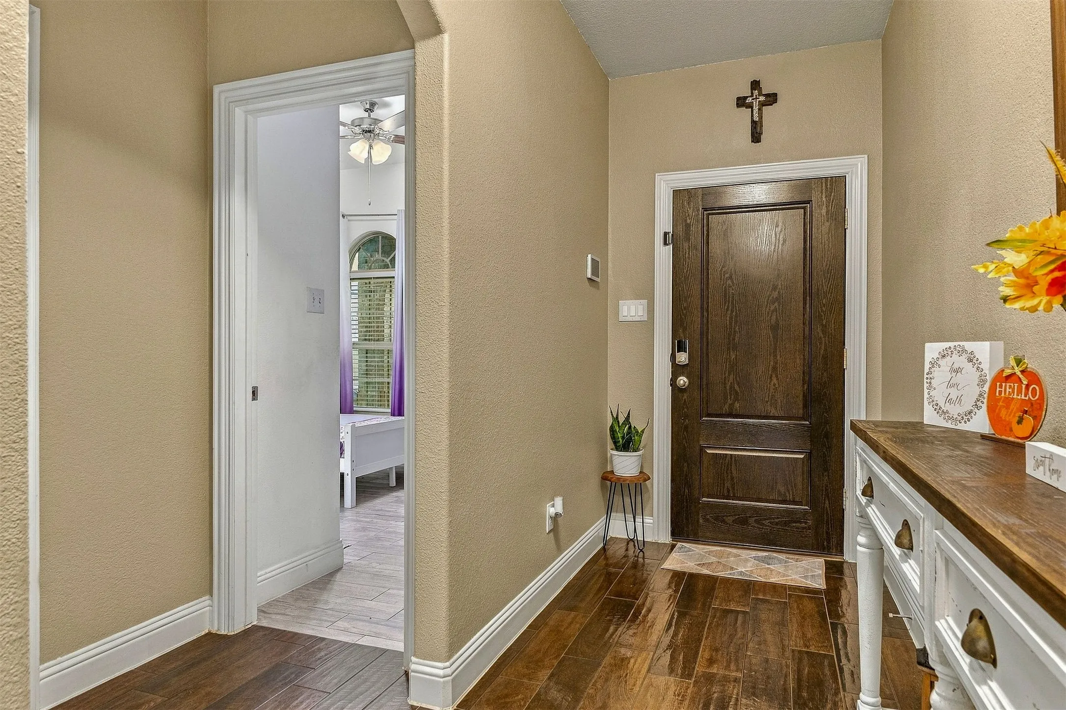 Single Family Residence For Sale in Denton County , 3013 Denver Avenue, Aubrey, Texas 76227, 3 Bedroom, 2 Bathroom, 2 Garage spaces, 1,701 Sqft, built in 2020, mls#21402788, Real Estate Agent in Aubrey, Homes For Sale in Denton county, Homes For Sale in Aubrey, Realtor in Aubrey Texas, Real Estate Brokerage Independent Realty Texas, Luminita Cordes Realtor