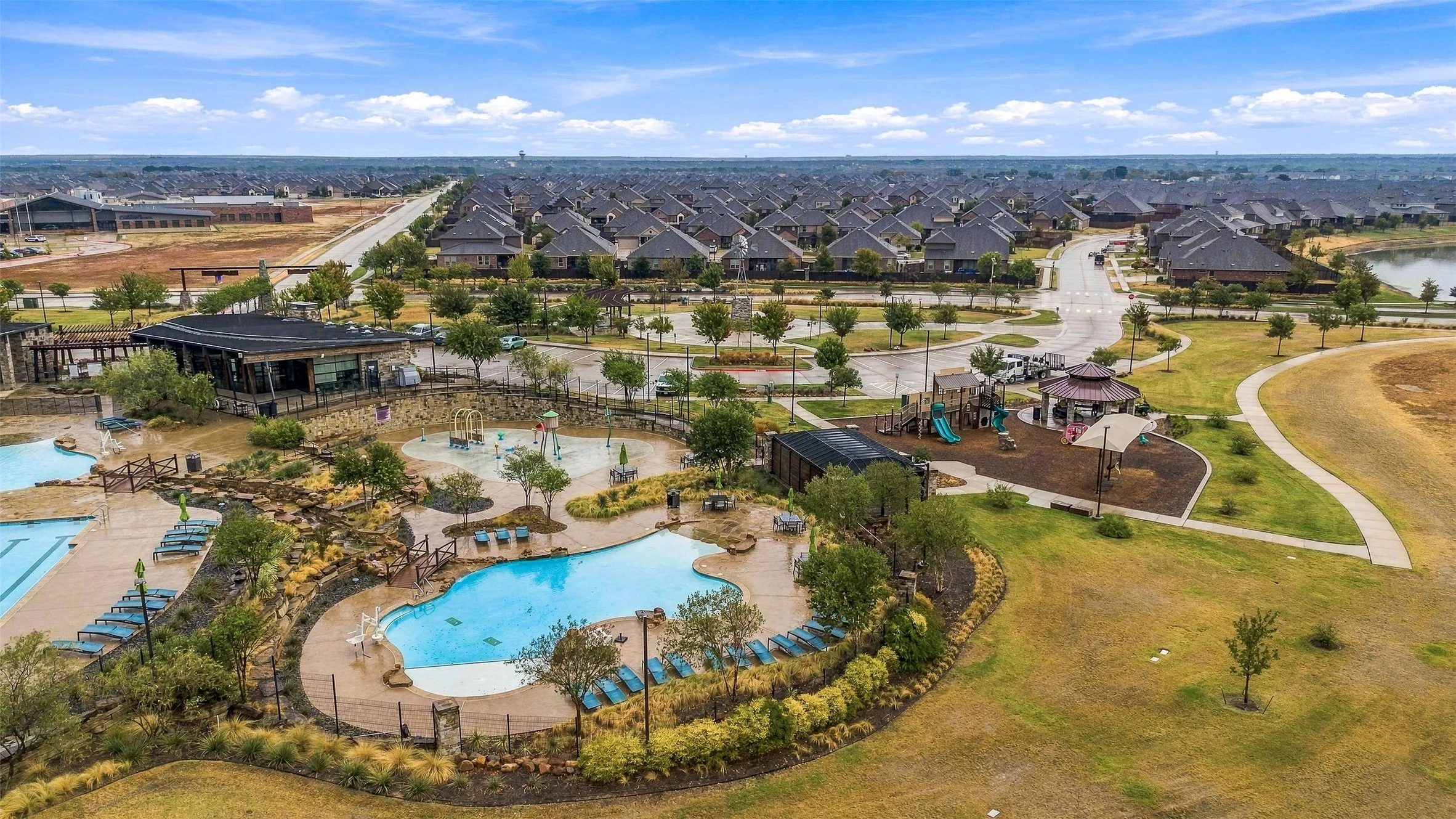 Single Family Residence For Sale in Denton County , 3013 Denver Avenue, Aubrey, Texas 76227, 3 Bedroom, 2 Bathroom, 2 Garage spaces, 1,701 Sqft, built in 2020, mls#21402788, Real Estate Agent in Aubrey, Homes For Sale in Denton county, Homes For Sale in Aubrey, Realtor in Aubrey Texas, Real Estate Brokerage Independent Realty Texas, Luminita Cordes Realtor