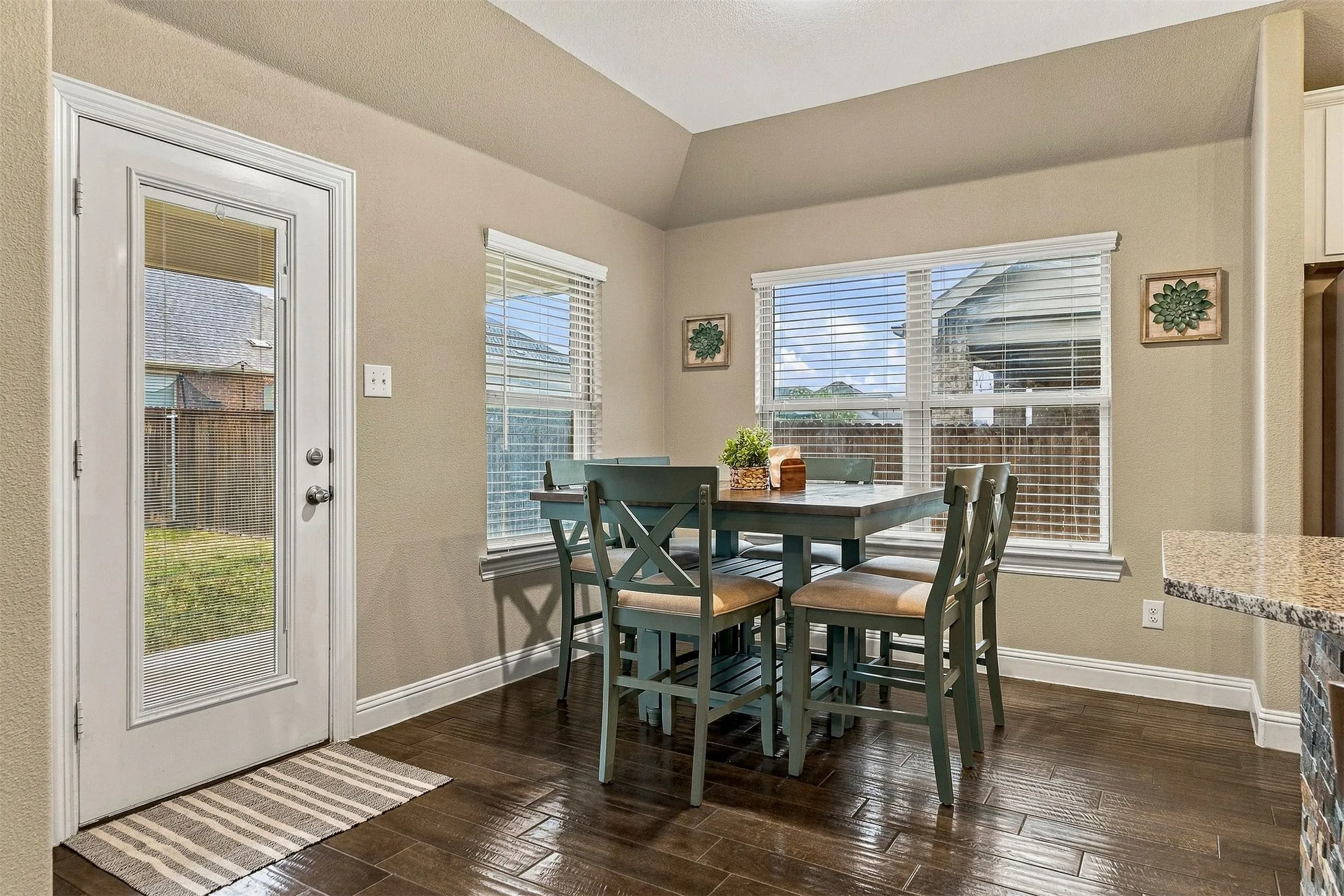 Single Family Residence For Sale in Denton County , 3013 Denver Avenue, Aubrey, Texas 76227, 3 Bedroom, 2 Bathroom, 2 Garage spaces, 1,701 Sqft, built in 2020, mls#21402788, Real Estate Agent in Aubrey, Homes For Sale in Denton county, Homes For Sale in Aubrey, Realtor in Aubrey Texas, Real Estate Brokerage Independent Realty Texas, Luminita Cordes Realtor