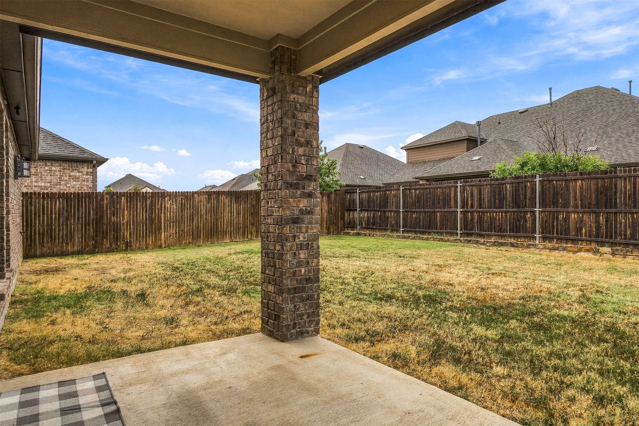 Single Family Residence For Sale in Denton County , 3013 Denver Avenue, Aubrey, Texas 76227, 3 Bedroom, 2 Bathroom, 2 Garage spaces, 1,701 Sqft, built in 2020, mls#21402788, Real Estate Agent in Aubrey, Homes For Sale in Denton county, Homes For Sale in Aubrey, Realtor in Aubrey Texas, Real Estate Brokerage Independent Realty Texas, Luminita Cordes Realtor
