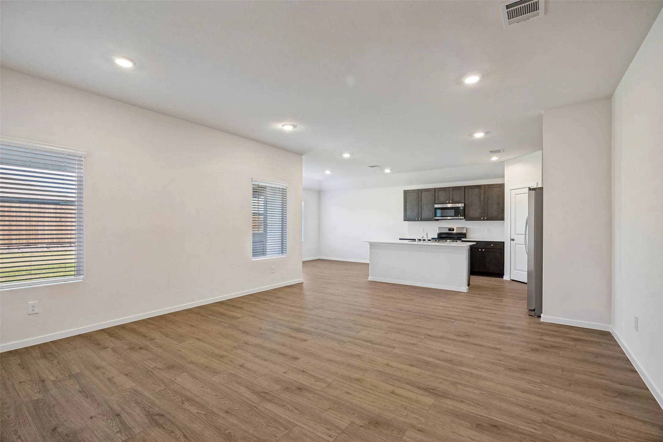 Single Family Residence For Rent in Collin County , 410 White Willow Drive, Nevada, Texas 75173, 4 Bedroom, 2 Bathroom, 2 Garage spaces, 1,872 Sqft, built in 2026, mls#21401994, Real Estate Agent in Nevada, Homes For Rent in Collin county, Homes For Rent in Nevada, Realtor in Nevada Texas, Real Estate Brokerage Independent Realty Texas, Luminita Cordes Realtor