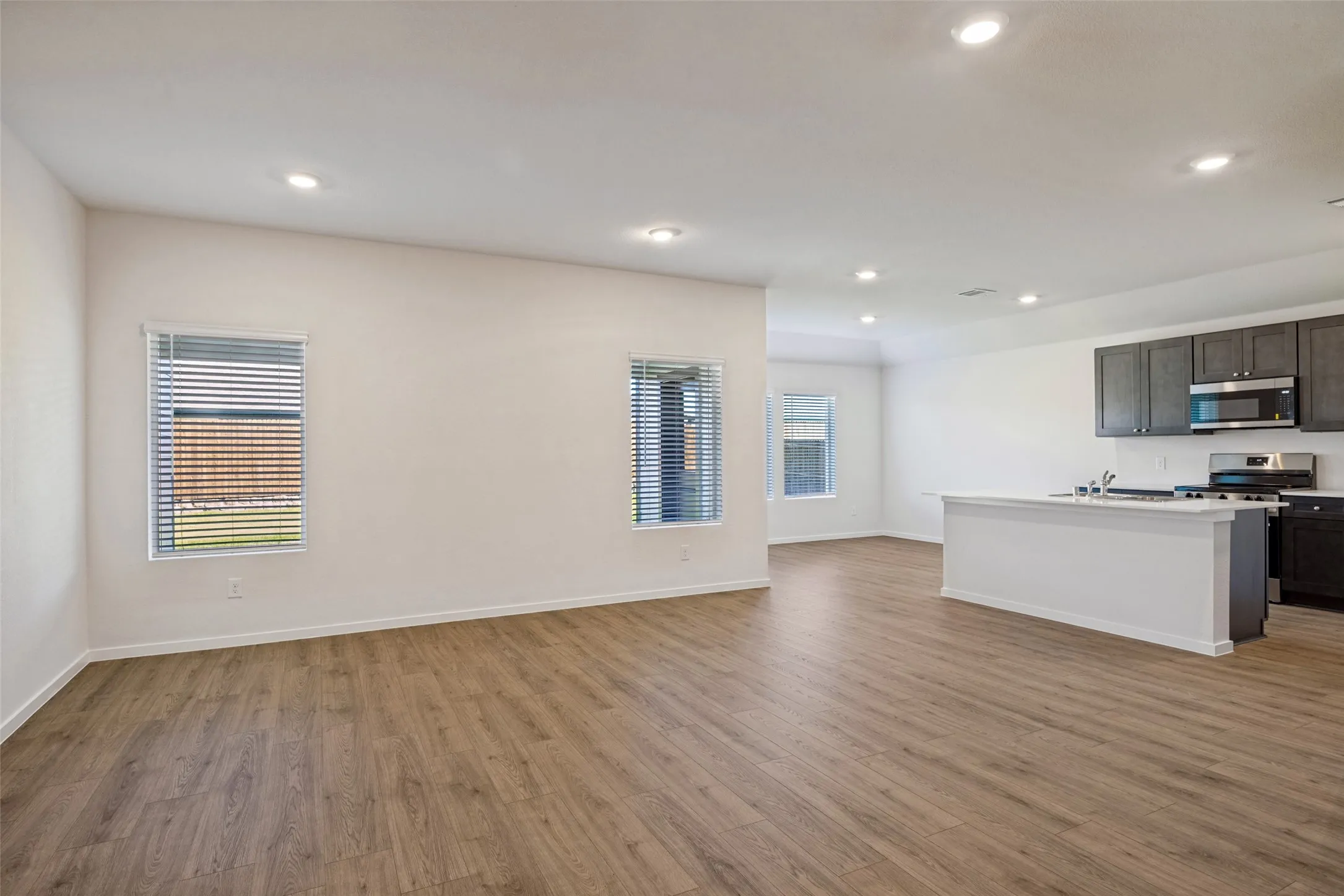 Single Family Residence For Rent in Collin County , 410 White Willow Drive, Nevada, Texas 75173, 4 Bedroom, 2 Bathroom, 2 Garage spaces, 1,872 Sqft, built in 2026, mls#21401994, Real Estate Agent in Nevada, Homes For Rent in Collin county, Homes For Rent in Nevada, Realtor in Nevada Texas, Real Estate Brokerage Independent Realty Texas, Luminita Cordes Realtor