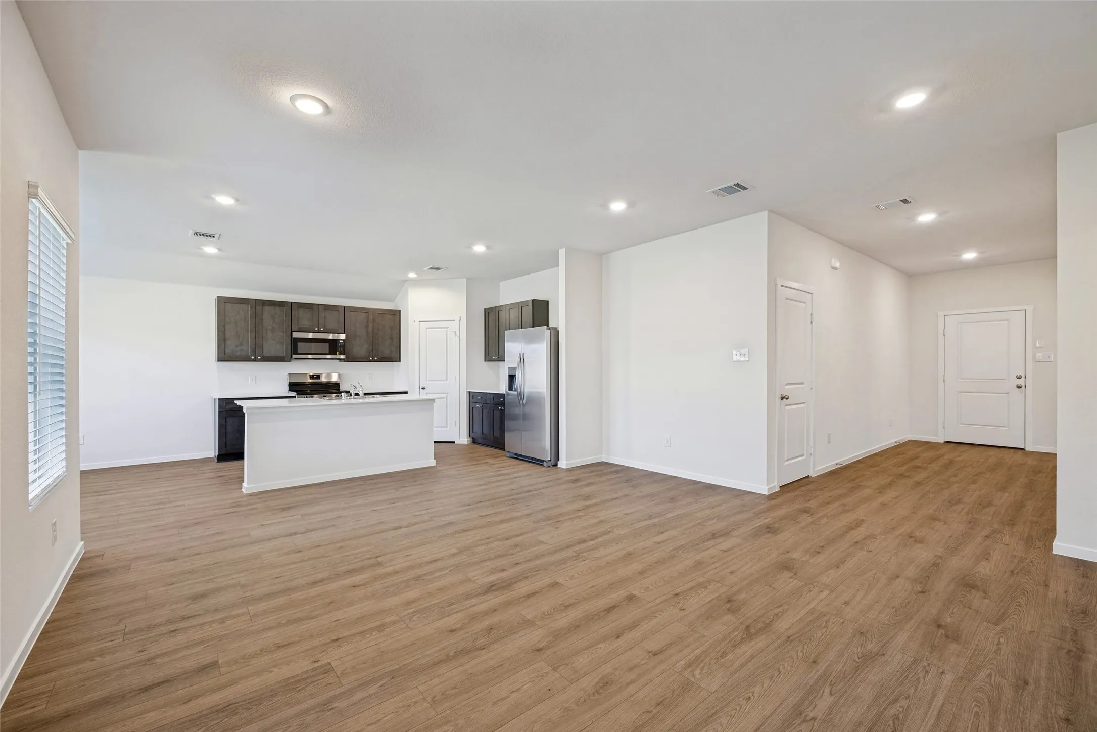 Single Family Residence For Rent in Collin County , 410 White Willow Drive, Nevada, Texas 75173, 4 Bedroom, 2 Bathroom, 2 Garage spaces, 1,872 Sqft, built in 2026, mls#21401994, Real Estate Agent in Nevada, Homes For Rent in Collin county, Homes For Rent in Nevada, Realtor in Nevada Texas, Real Estate Brokerage Independent Realty Texas, Luminita Cordes Realtor