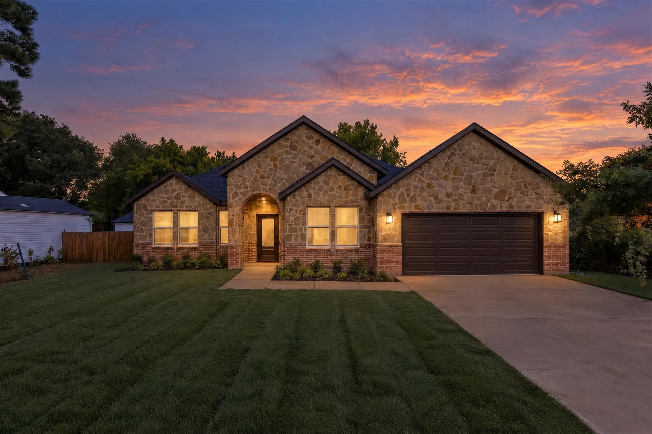 Single Family Residence For Sale in Dallas County , 907 Howard Street, Seagoville, Texas 75159, 4 Bedroom, 3 Bathroom, 2 Garage spaces, 1,758 Sqft, built in 2026, mls#21403045, Real Estate Agent in Seagoville, Homes For Sale in Dallas county, Homes For Sale in Seagoville, Realtor in Seagoville Texas, Real Estate Brokerage Independent Realty Texas, Luminita Cordes Realtor