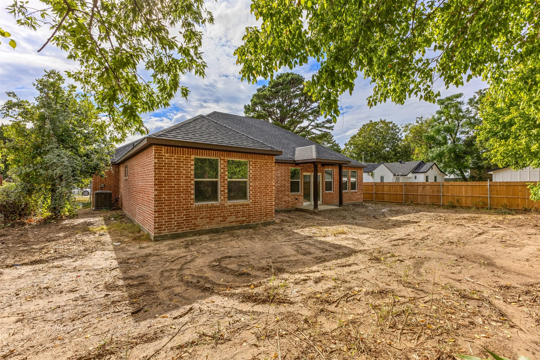 Single Family Residence For Sale in Dallas County , 907 Howard Street, Seagoville, Texas 75159, 4 Bedroom, 3 Bathroom, 2 Garage spaces, 1,758 Sqft, built in 2026, mls#21403045, Real Estate Agent in Seagoville, Homes For Sale in Dallas county, Homes For Sale in Seagoville, Realtor in Seagoville Texas, Real Estate Brokerage Independent Realty Texas, Luminita Cordes Realtor