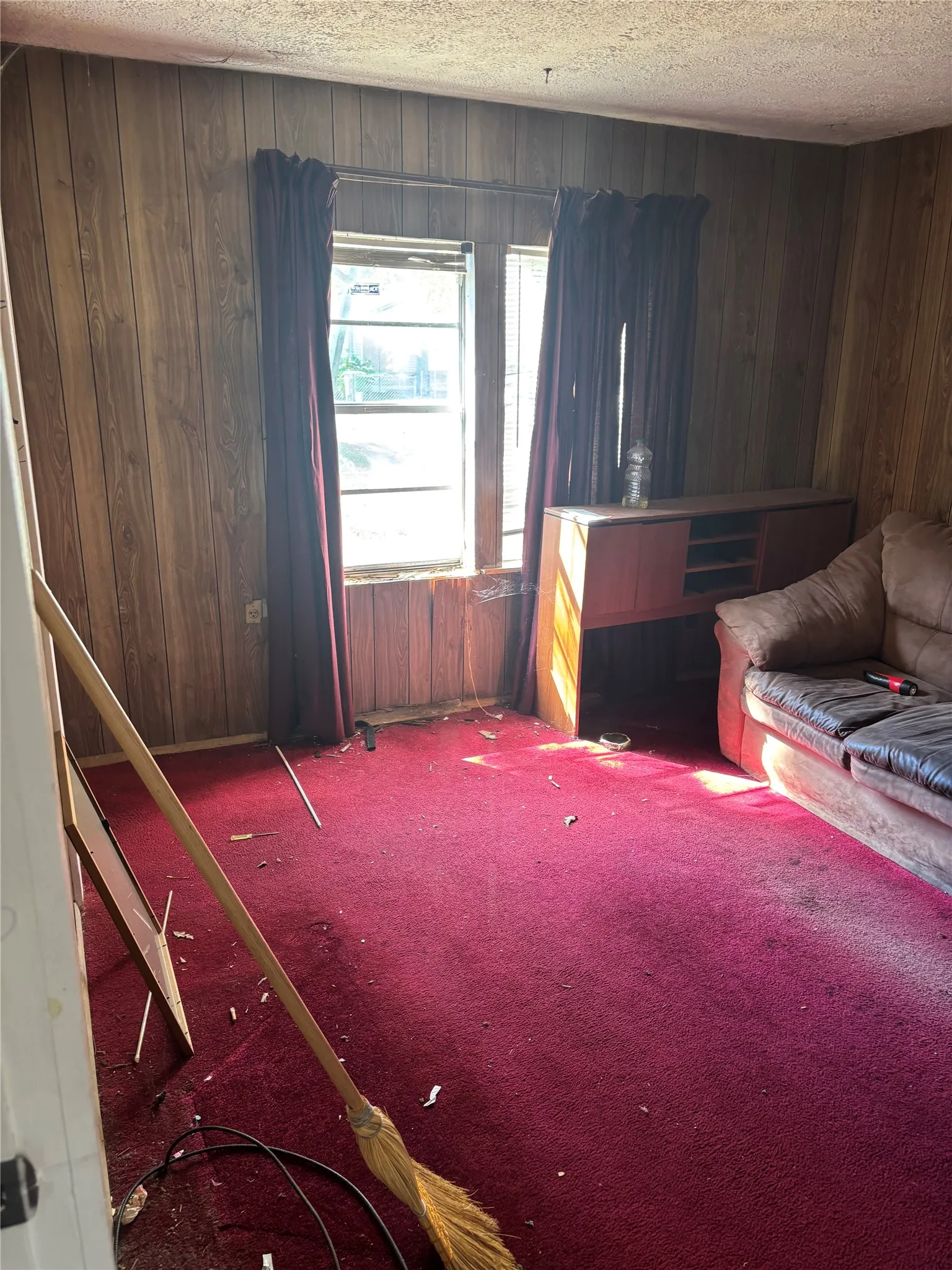 Single Family Residence For Sale in Harris County , 4821 New Orleans Street, Houston, Texas 77020, 2 Bedroom, 1 Bathroom, Garage spaces, 1,008 Sqft, built in 1936, mls#21403092, Real Estate Agent in Houston, Homes For Sale in Harris county, Homes For Sale in Houston, Realtor in Houston Texas, Real Estate Brokerage Independent Realty Texas, Luminita Cordes Realtor