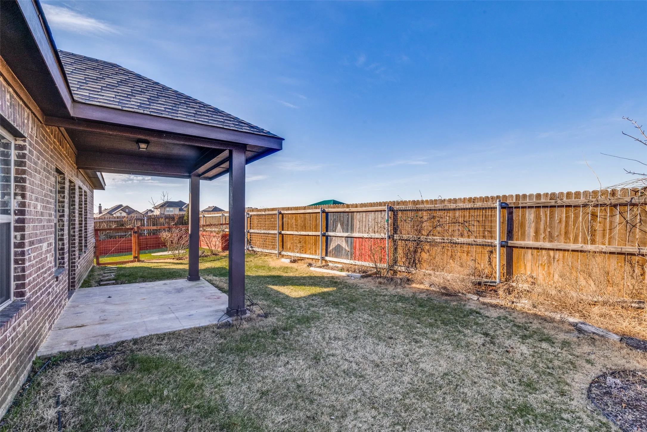 Single Family Residence For Rent in Ellis County , 229 Dakota Drive, Waxahachie, Texas 75167, 4 Bedroom, 2 Bathroom, 2 Garage spaces, 2,246 Sqft, built in 2016, mls#21402773, Real Estate Agent in Waxahachie, Homes For Rent in Ellis county, Homes For Rent in Waxahachie, Realtor in Waxahachie Texas, Real Estate Brokerage Independent Realty Texas, Luminita Cordes Realtor