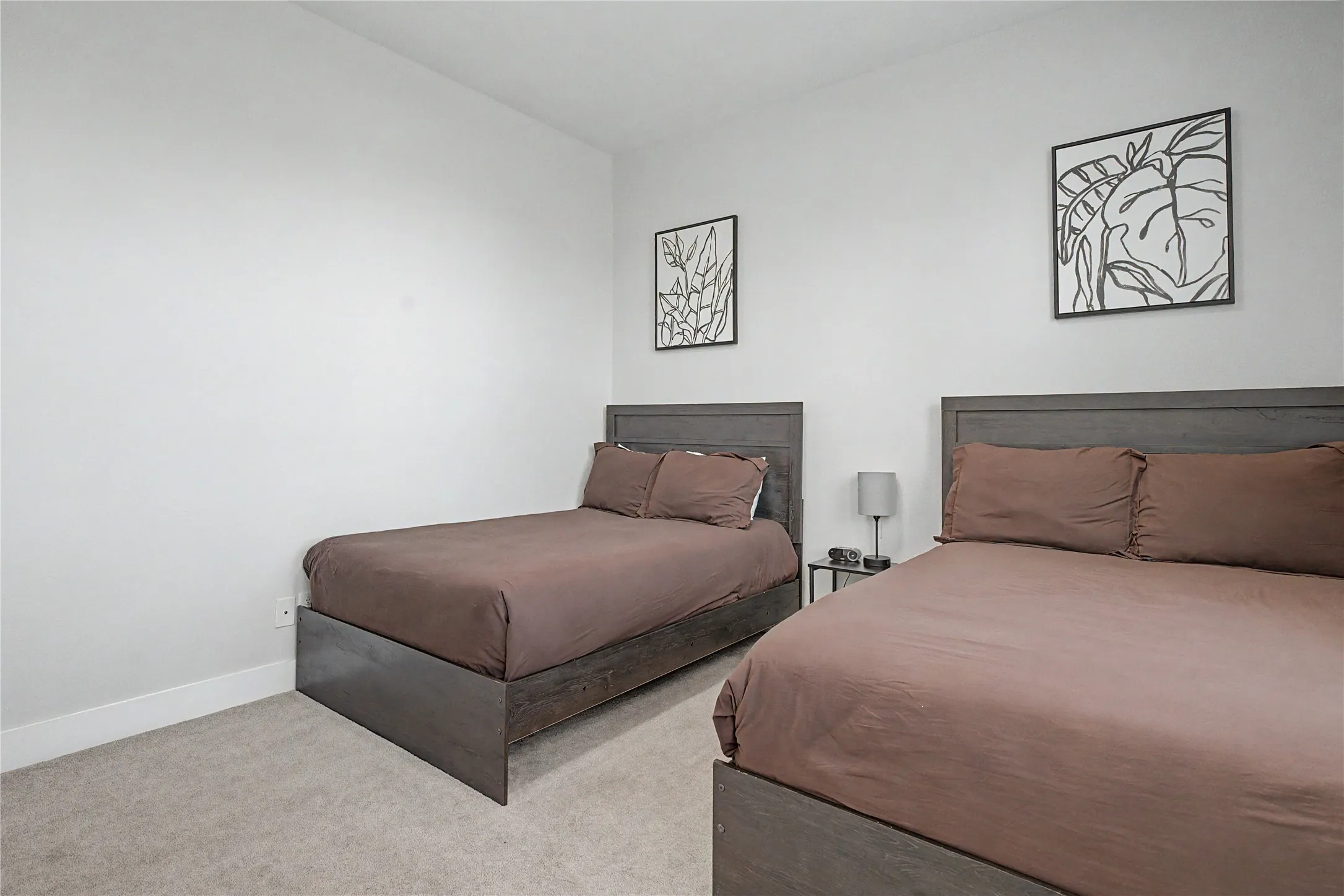 Single Family Residence For Rent in Dallas County , 1902 Nomas Street, Dallas, Texas 75212, 5 Bedroom, 4 Bathroom, 2 Garage spaces, 2,708 Sqft, built in 2021, mls#21394536, Real Estate Agent in Dallas, Homes For Rent in Dallas county, Homes For Rent in Dallas, Realtor in Dallas Texas, Real Estate Brokerage Independent Realty Texas, Luminita Cordes Realtor