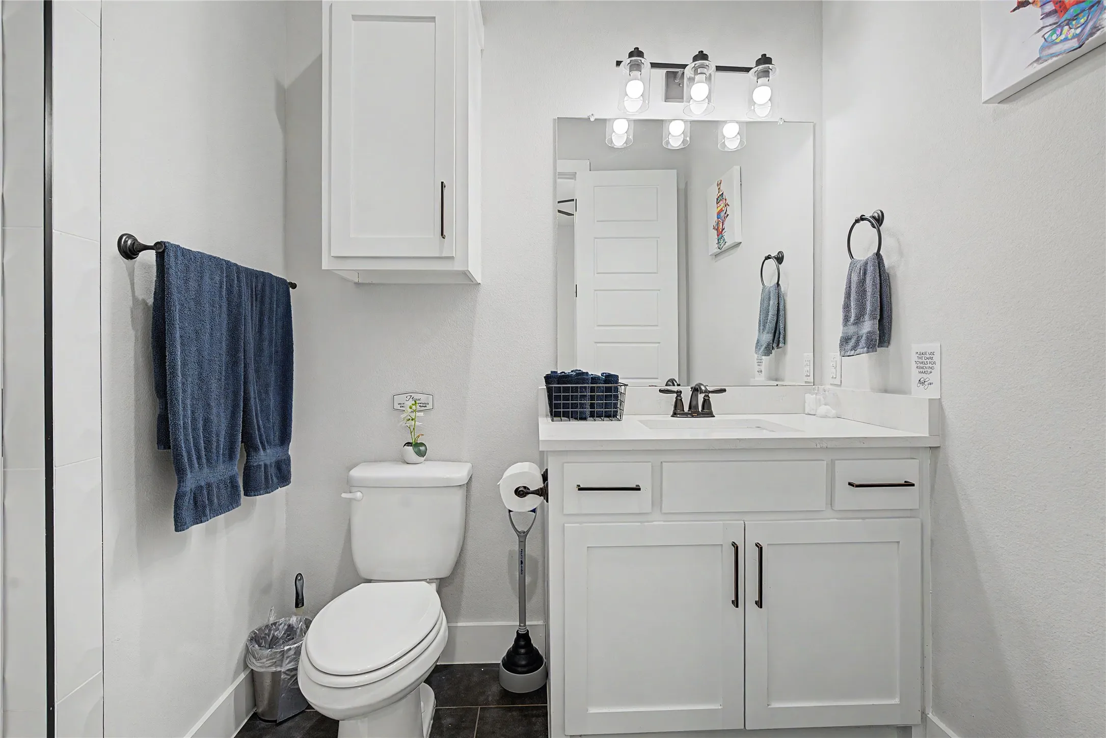 Single Family Residence For Rent in Dallas County , 1902 Nomas Street, Dallas, Texas 75212, 5 Bedroom, 4 Bathroom, 2 Garage spaces, 2,708 Sqft, built in 2021, mls#21394536, Real Estate Agent in Dallas, Homes For Rent in Dallas county, Homes For Rent in Dallas, Realtor in Dallas Texas, Real Estate Brokerage Independent Realty Texas, Luminita Cordes Realtor