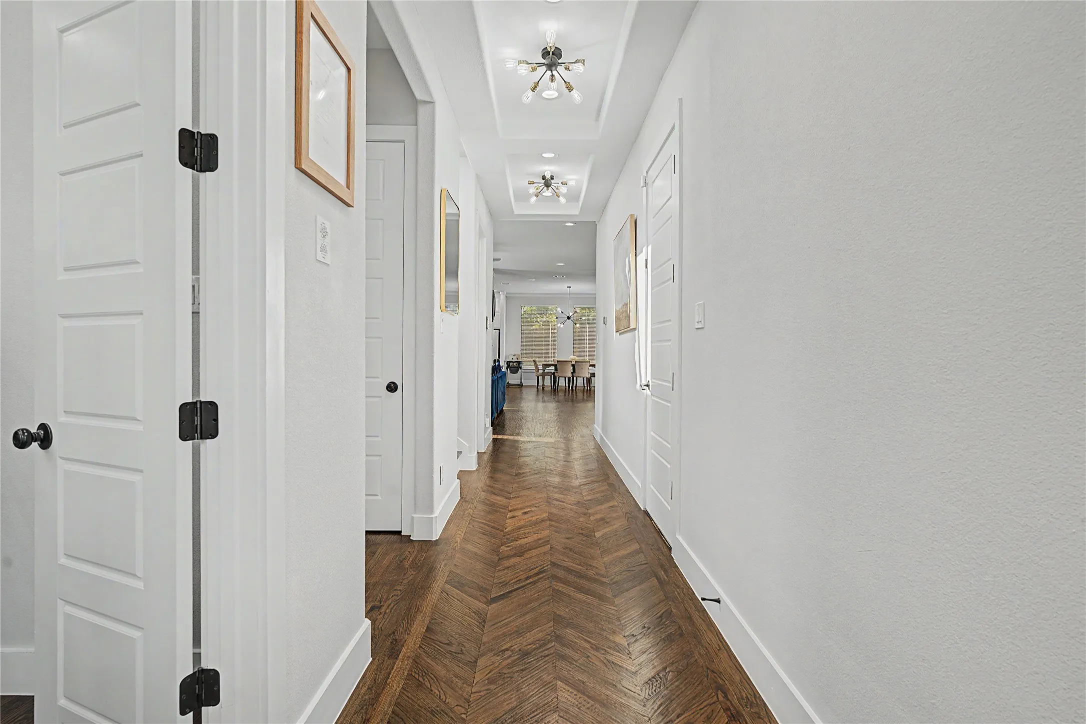 Single Family Residence For Rent in Dallas County , 1902 Nomas Street, Dallas, Texas 75212, 5 Bedroom, 4 Bathroom, 2 Garage spaces, 2,708 Sqft, built in 2021, mls#21394536, Real Estate Agent in Dallas, Homes For Rent in Dallas county, Homes For Rent in Dallas, Realtor in Dallas Texas, Real Estate Brokerage Independent Realty Texas, Luminita Cordes Realtor