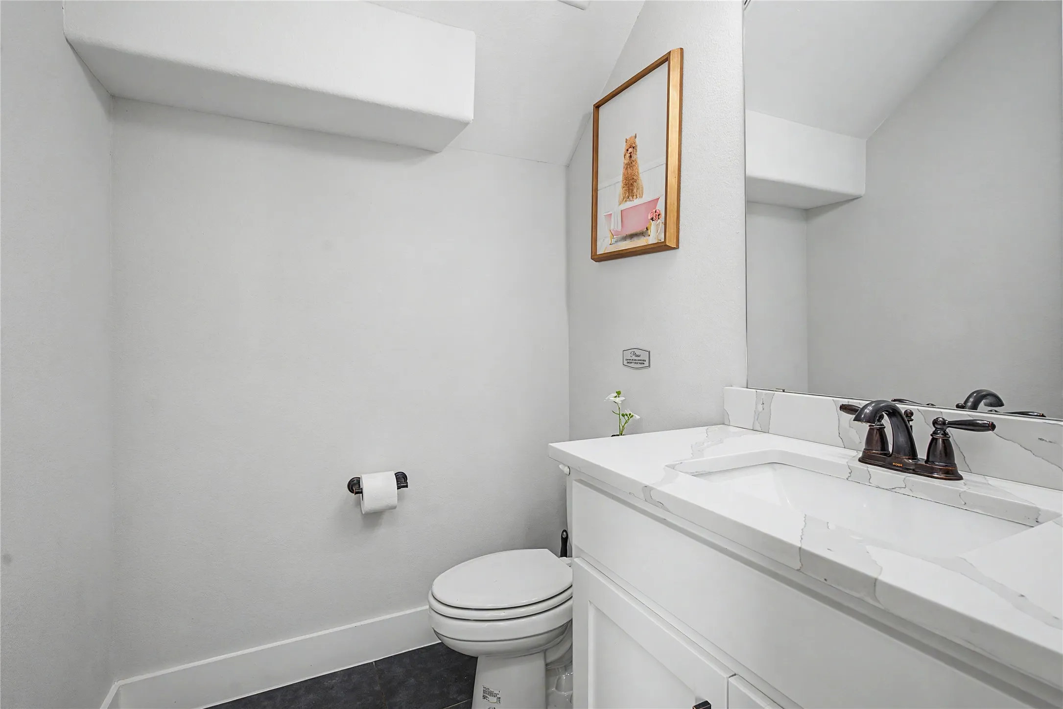 Single Family Residence For Rent in Dallas County , 1902 Nomas Street, Dallas, Texas 75212, 5 Bedroom, 4 Bathroom, 2 Garage spaces, 2,708 Sqft, built in 2021, mls#21394536, Real Estate Agent in Dallas, Homes For Rent in Dallas county, Homes For Rent in Dallas, Realtor in Dallas Texas, Real Estate Brokerage Independent Realty Texas, Luminita Cordes Realtor