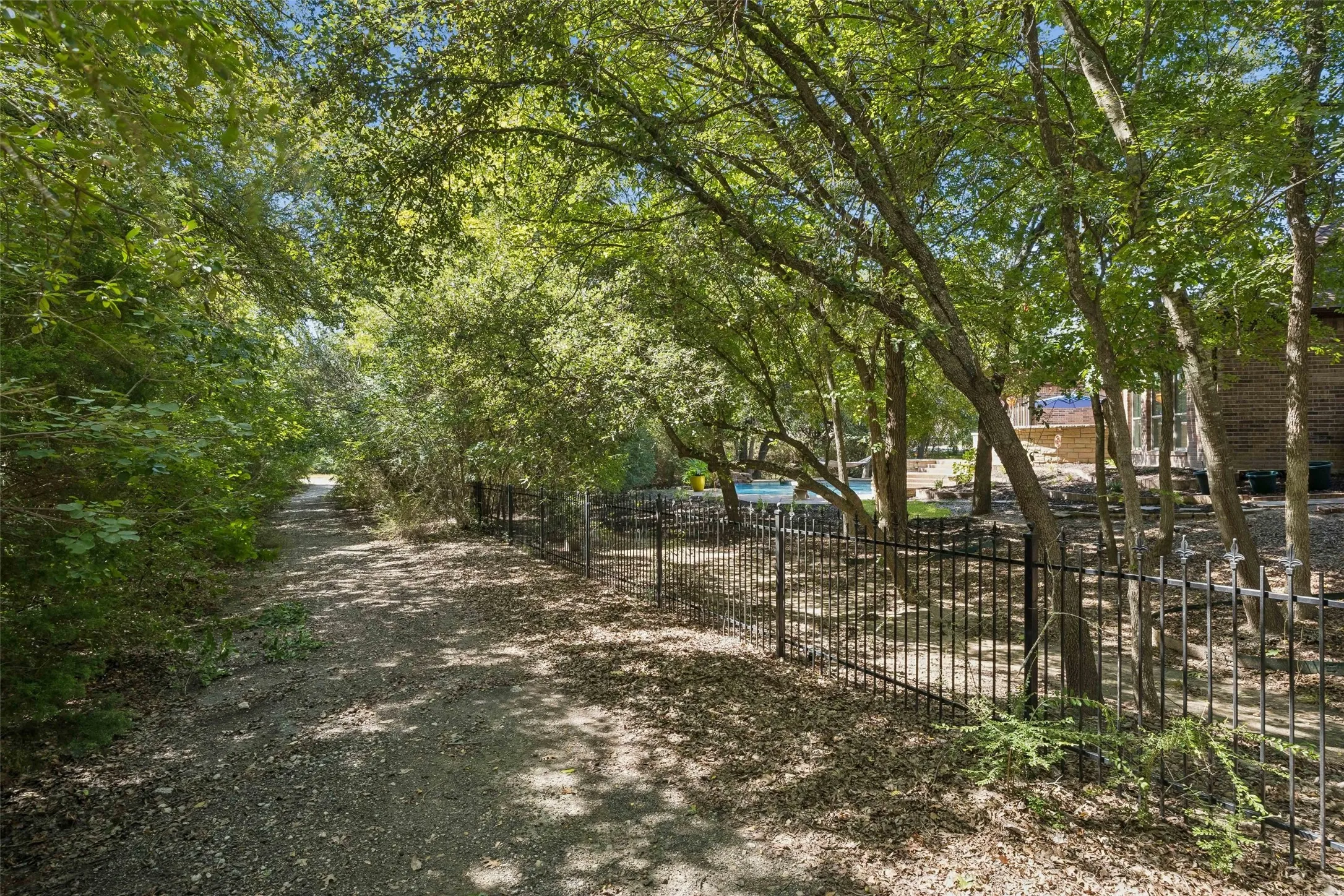 Nature trail right out your backdoor