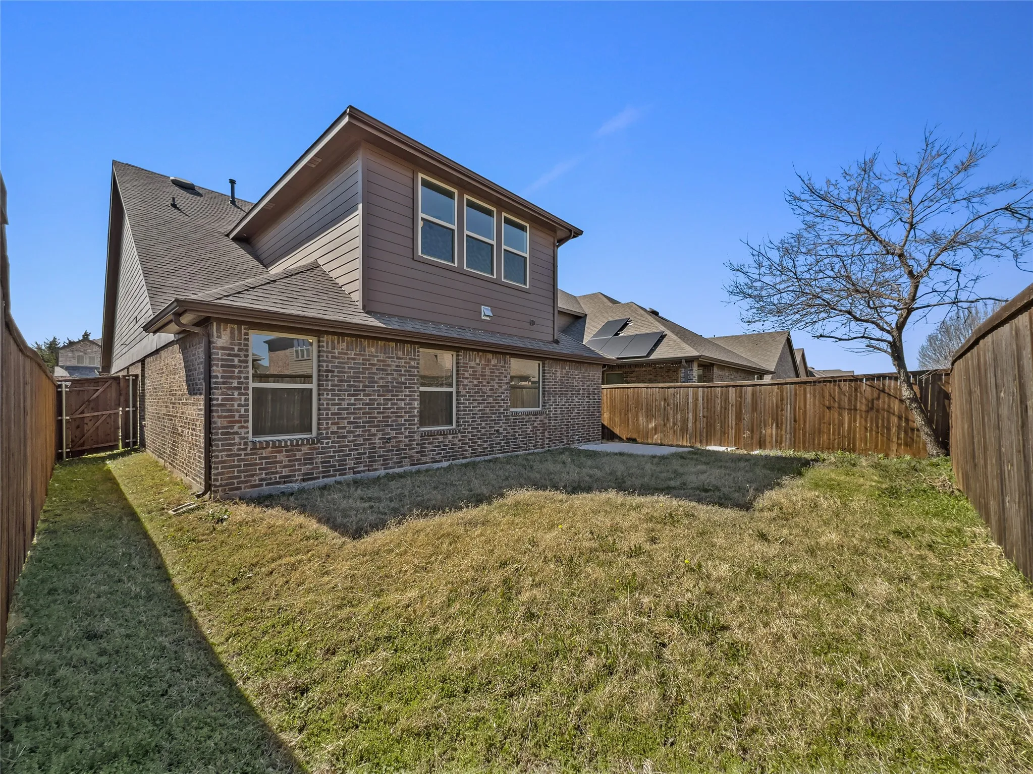 Single Family Residence For Sale in Kaufman County , 2126 Hobby Drive, Forney, Texas 75126, 3 Bedroom, 3 Bathroom, 2 Garage spaces, 1,882 Sqft, built in 2021, mls#21403110, Real Estate Agent in Forney, Homes For Sale in Kaufman county, Homes For Sale in Forney, Realtor in Forney Texas, Real Estate Brokerage Independent Realty Texas, Luminita Cordes Realtor