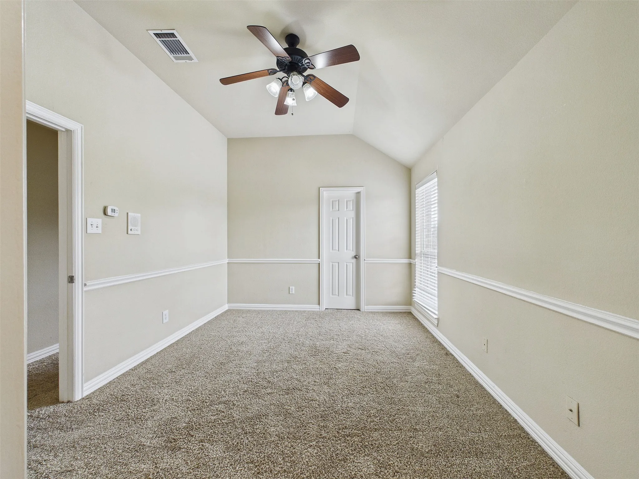 Single Family Residence For Sale in Denton County , 9854 Deerfield Drive, Frisco, Texas 75033, 5 Bedroom, 4 Bathroom, 3 Garage spaces, 3,336 Sqft, built in 2002, mls#21402769, Real Estate Agent in Frisco, Homes For Sale in Denton county, Homes For Sale in Frisco, Realtor in Frisco Texas, Real Estate Brokerage Independent Realty Texas, Luminita Cordes Realtor