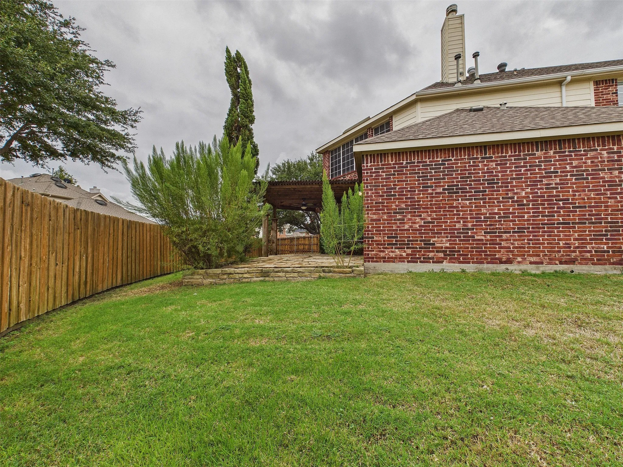 Single Family Residence For Sale in Denton County , 9854 Deerfield Drive, Frisco, Texas 75033, 5 Bedroom, 4 Bathroom, 3 Garage spaces, 3,336 Sqft, built in 2002, mls#21402769, Real Estate Agent in Frisco, Homes For Sale in Denton county, Homes For Sale in Frisco, Realtor in Frisco Texas, Real Estate Brokerage Independent Realty Texas, Luminita Cordes Realtor