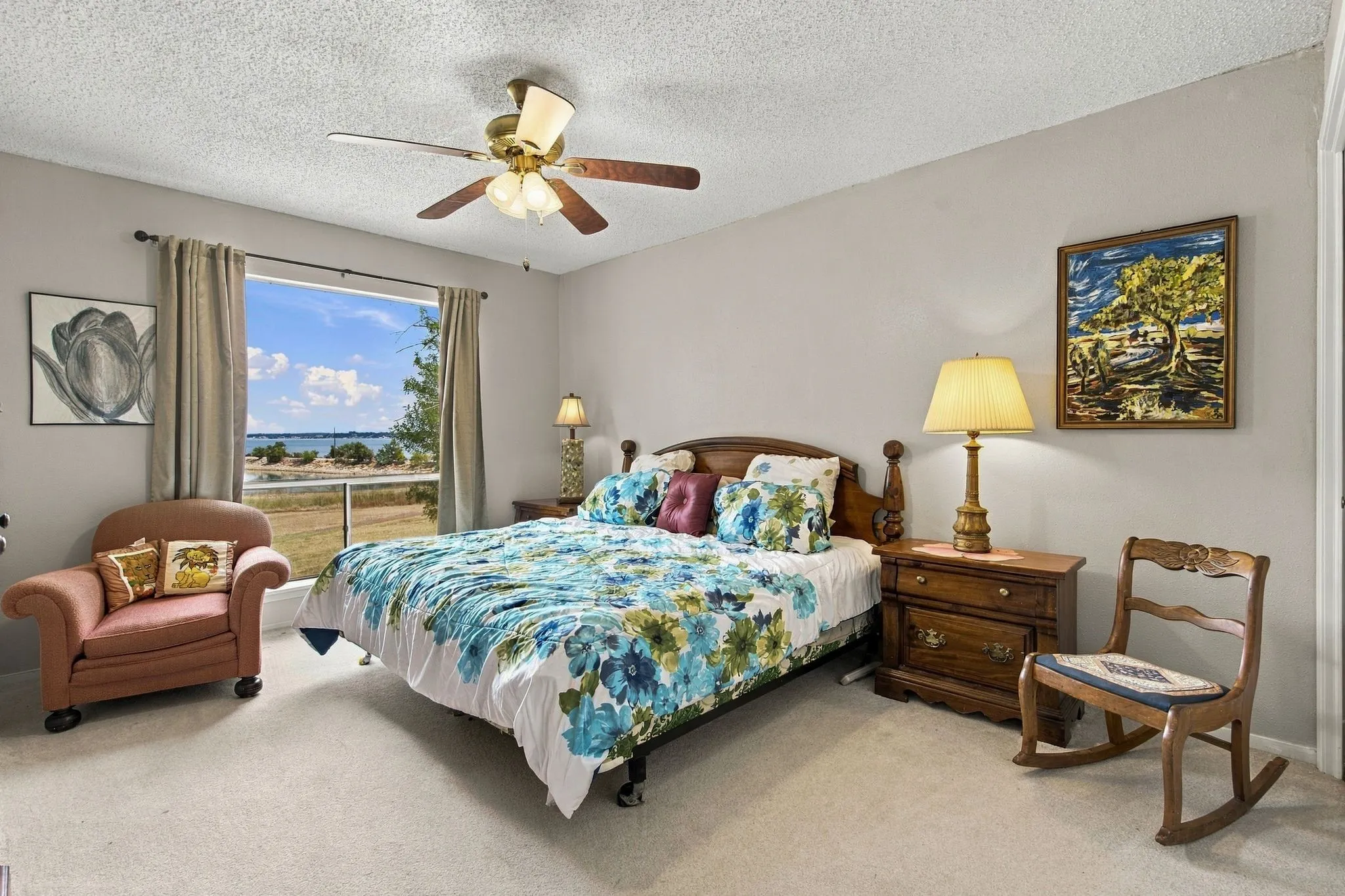 Condominium For Sale in Wise County , 100 Harbor Drive 104, Runaway Bay, Texas 76426, 4 Bedroom, 3 Bathroom, Garage spaces, 1,724 Sqft, built in 1978, mls#21393802, Real Estate Agent in Runaway Bay, Homes For Sale in Wise county, Homes For Sale in Runaway Bay, Realtor in Runaway Bay Texas, Real Estate Brokerage Independent Realty Texas, Luminita Cordes Realtor