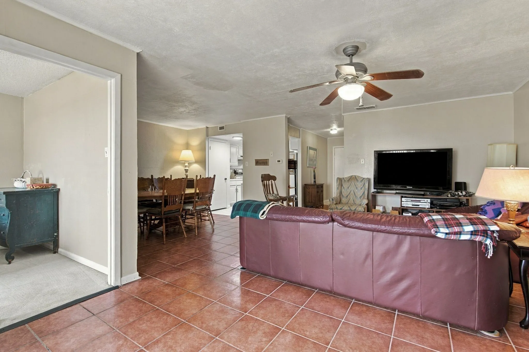 Condominium For Sale in Wise County , 100 Harbor Drive 104, Runaway Bay, Texas 76426, 4 Bedroom, 3 Bathroom, Garage spaces, 1,724 Sqft, built in 1978, mls#21393802, Real Estate Agent in Runaway Bay, Homes For Sale in Wise county, Homes For Sale in Runaway Bay, Realtor in Runaway Bay Texas, Real Estate Brokerage Independent Realty Texas, Luminita Cordes Realtor