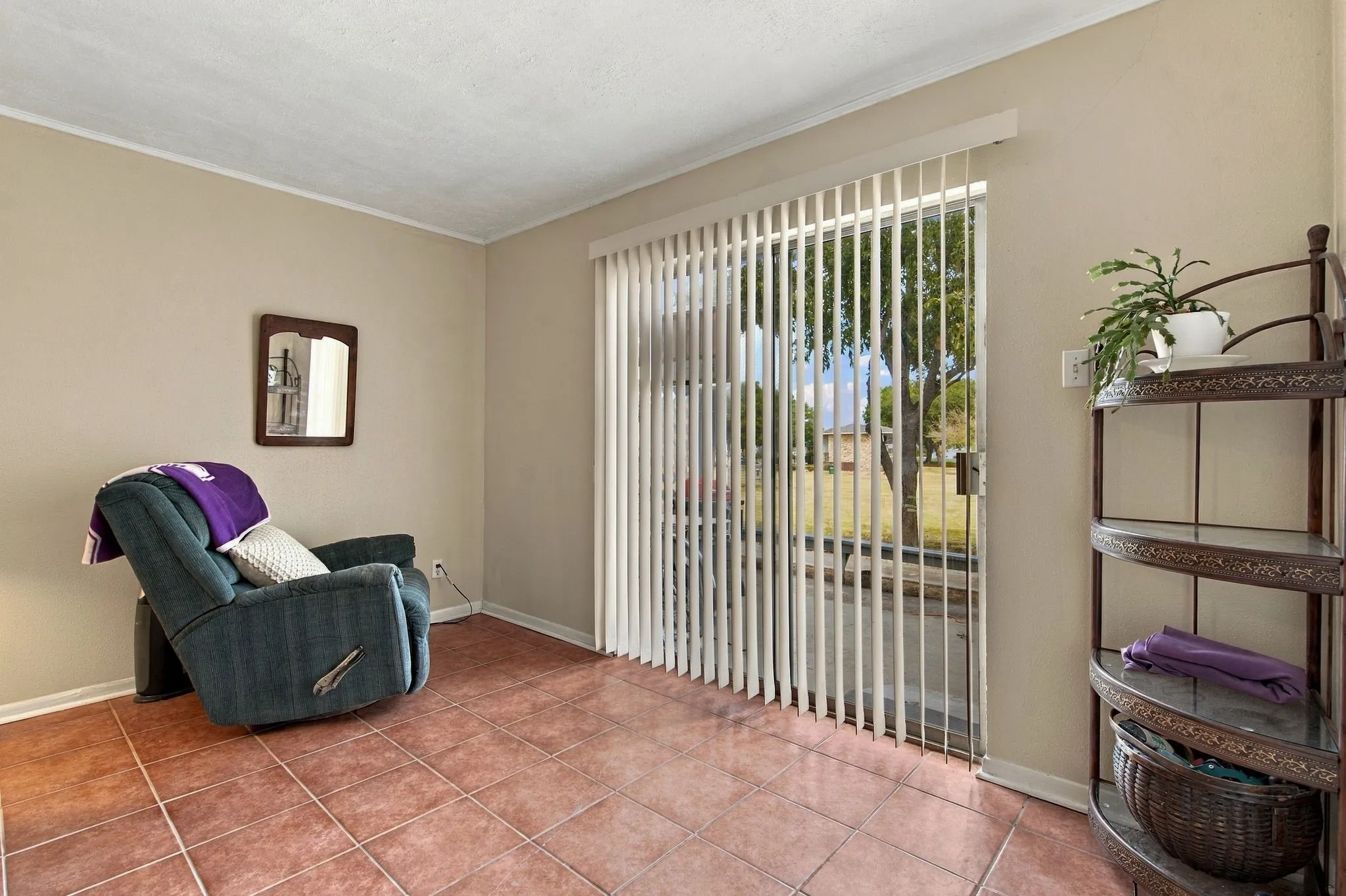Condominium For Sale in Wise County , 100 Harbor Drive 104, Runaway Bay, Texas 76426, 4 Bedroom, 3 Bathroom, Garage spaces, 1,724 Sqft, built in 1978, mls#21393802, Real Estate Agent in Runaway Bay, Homes For Sale in Wise county, Homes For Sale in Runaway Bay, Realtor in Runaway Bay Texas, Real Estate Brokerage Independent Realty Texas, Luminita Cordes Realtor