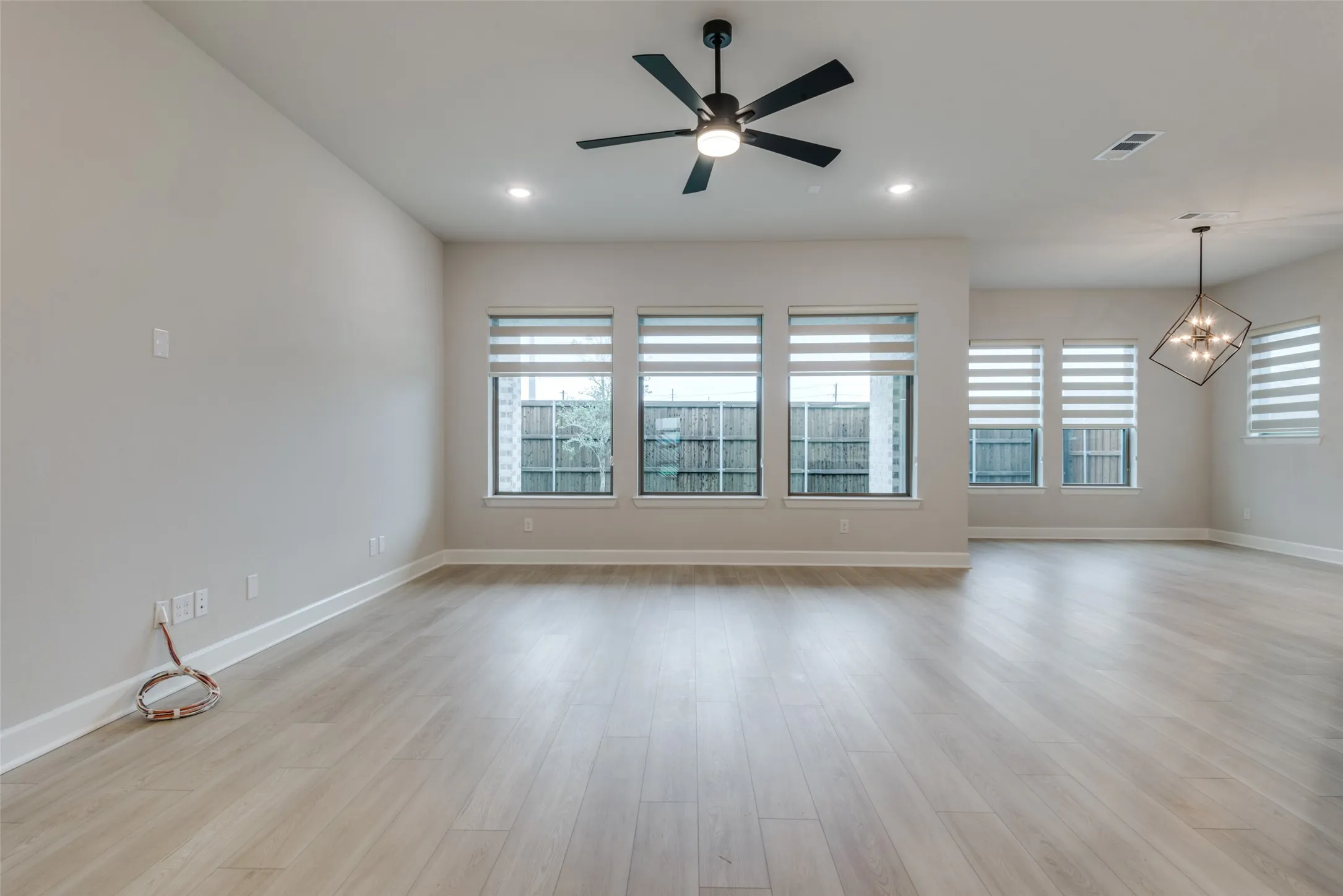Single Family Residence For Sale in Denton County , 1469 Four Corner Lane, Little Elm, Texas 75036, 4 Bedroom, 3 Bathroom, 2 Garage spaces, 3,108 Sqft, built in 2022, mls#21403113, Real Estate Agent in Little Elm, Homes For Sale in Denton county, Homes For Sale in Little Elm, Realtor in Little Elm Texas, Real Estate Brokerage Independent Realty Texas, Luminita Cordes Realtor
