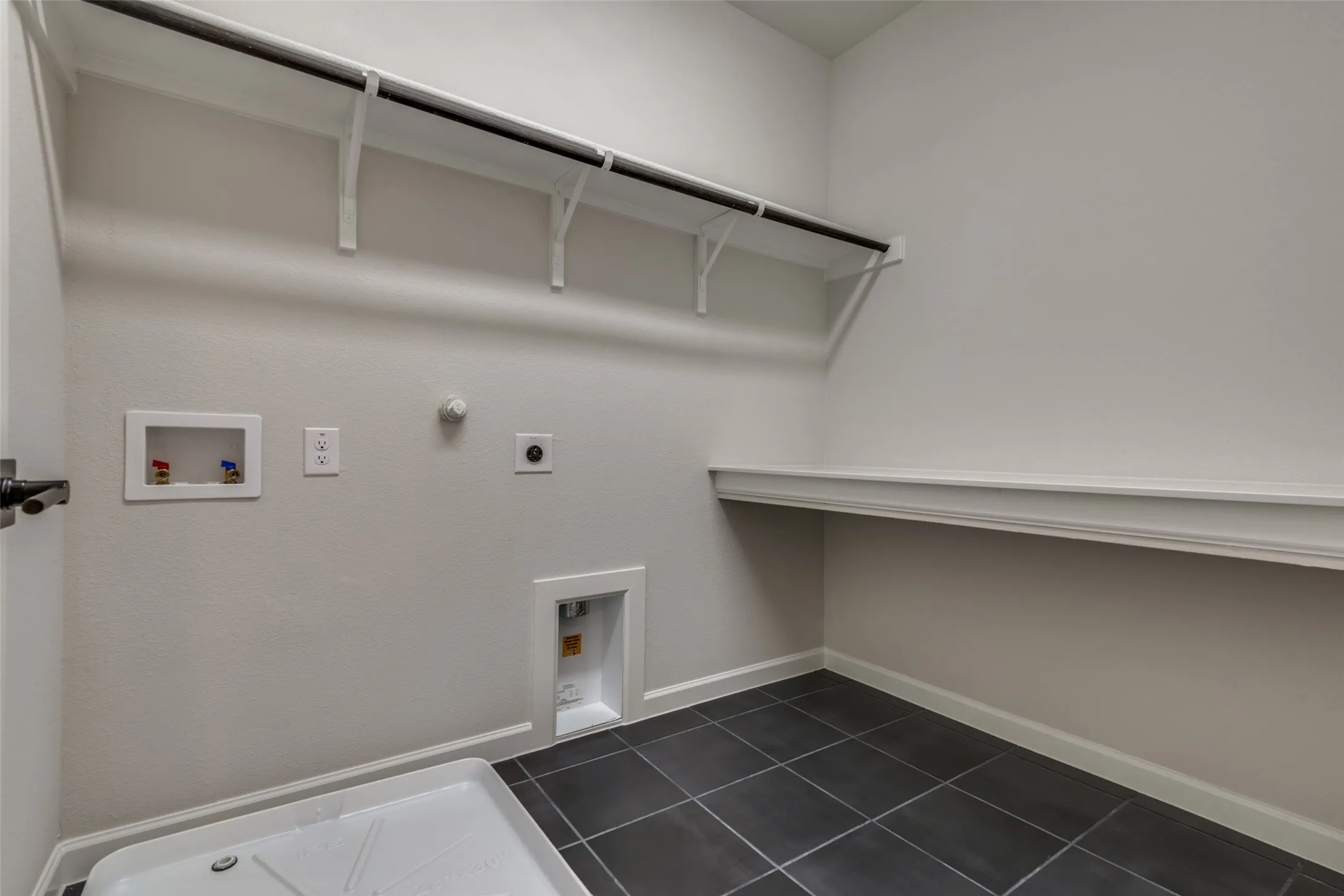 Single Family Residence For Sale in Denton County , 1469 Four Corner Lane, Little Elm, Texas 75036, 4 Bedroom, 3 Bathroom, 2 Garage spaces, 3,108 Sqft, built in 2022, mls#21403113, Real Estate Agent in Little Elm, Homes For Sale in Denton county, Homes For Sale in Little Elm, Realtor in Little Elm Texas, Real Estate Brokerage Independent Realty Texas, Luminita Cordes Realtor