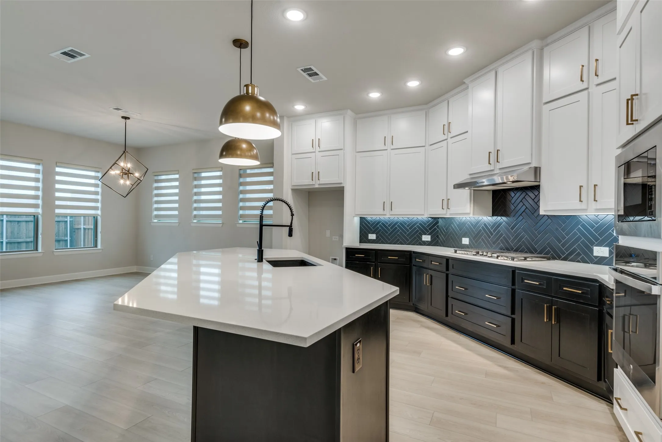Single Family Residence For Sale in Denton County , 1469 Four Corner Lane, Little Elm, Texas 75036, 4 Bedroom, 3 Bathroom, 2 Garage spaces, 3,108 Sqft, built in 2022, mls#21403113, Real Estate Agent in Little Elm, Homes For Sale in Denton county, Homes For Sale in Little Elm, Realtor in Little Elm Texas, Real Estate Brokerage Independent Realty Texas, Luminita Cordes Realtor