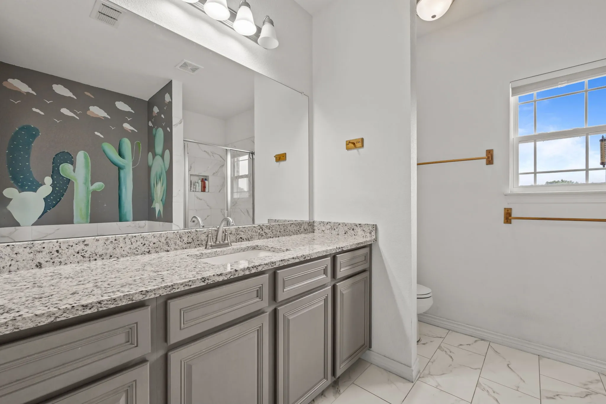 Primary bath